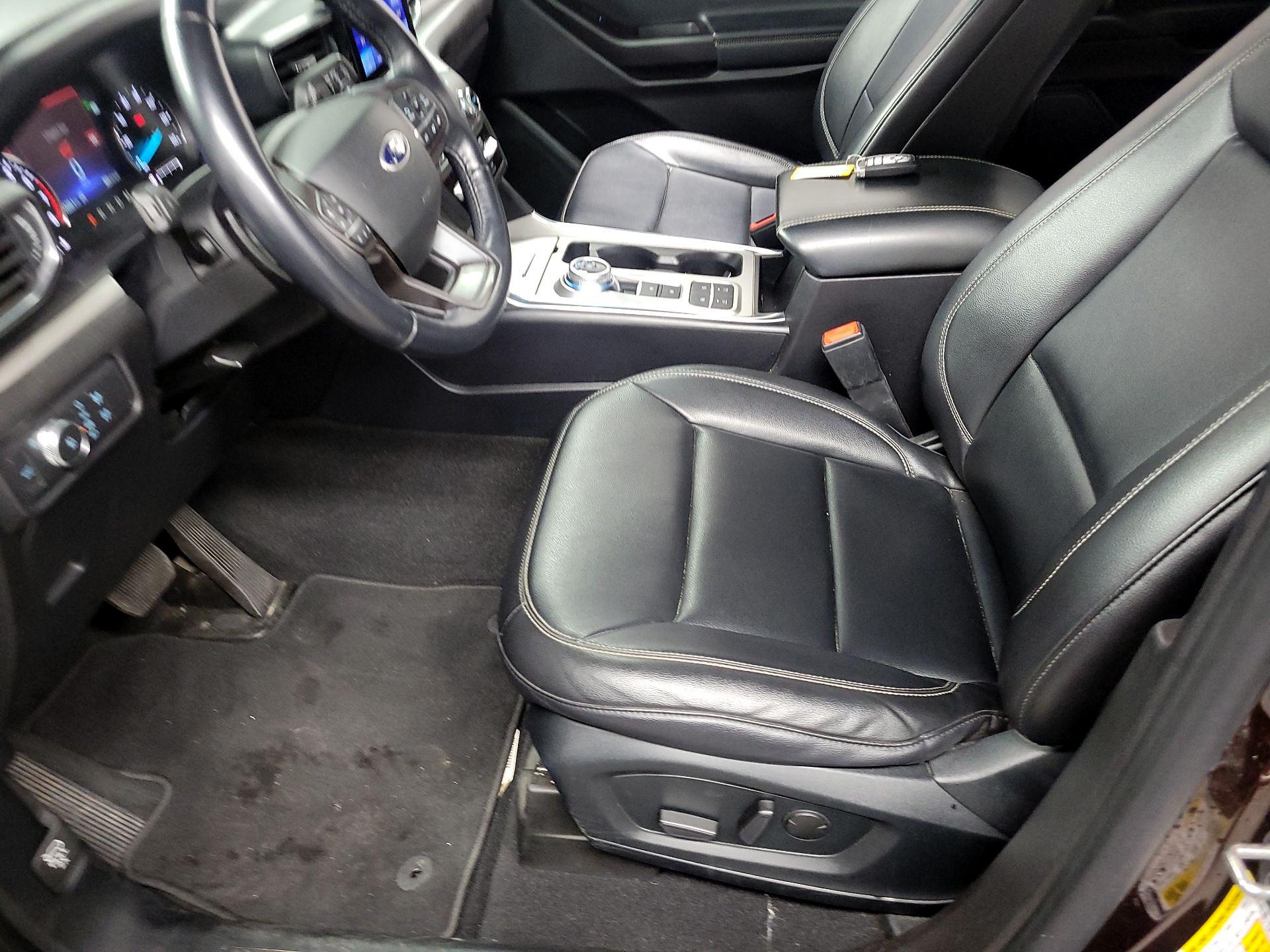 Thumbnail: 2020 Ford Explorer - 11