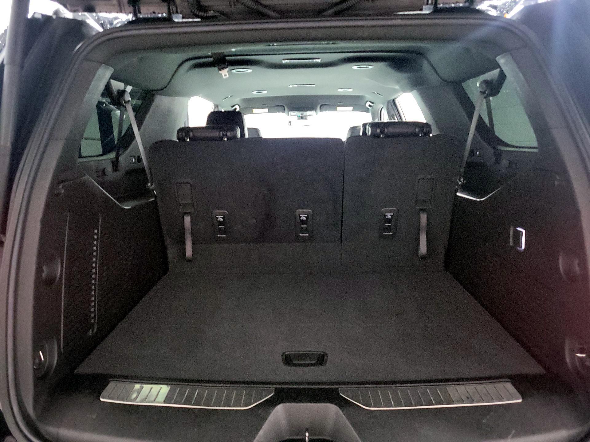 Thumbnail: 2021 Chevrolet Suburban - 19