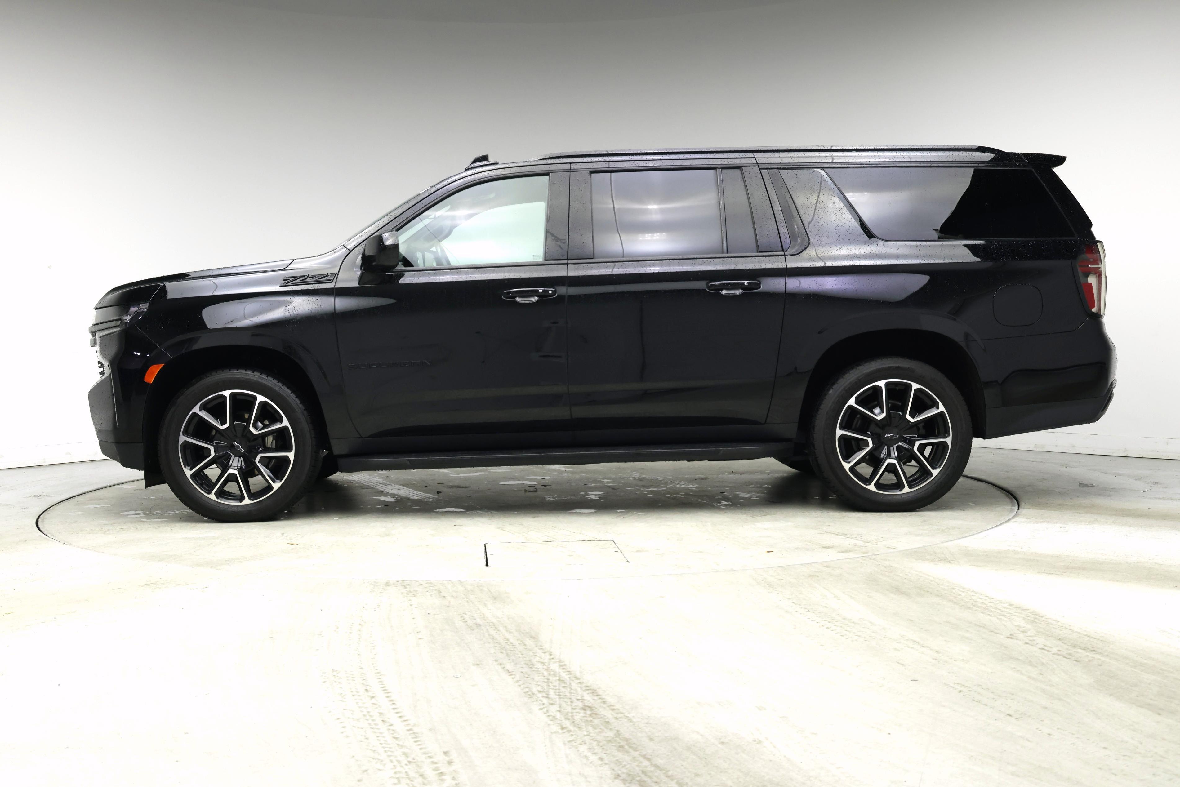 Thumbnail: 2021 Chevrolet Suburban - 3