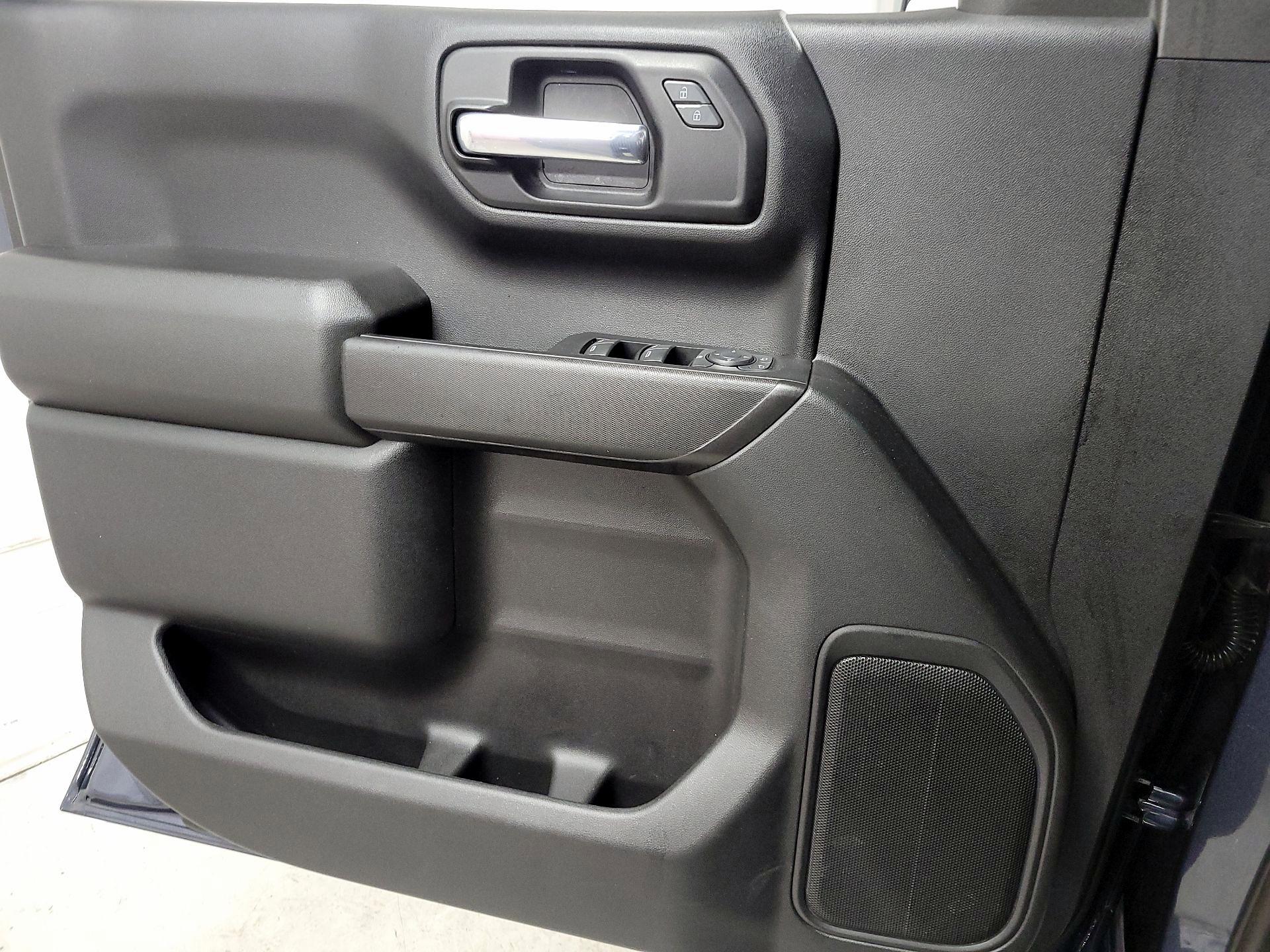 Thumbnail: 2022 Chevrolet Silverado 1500 - 12