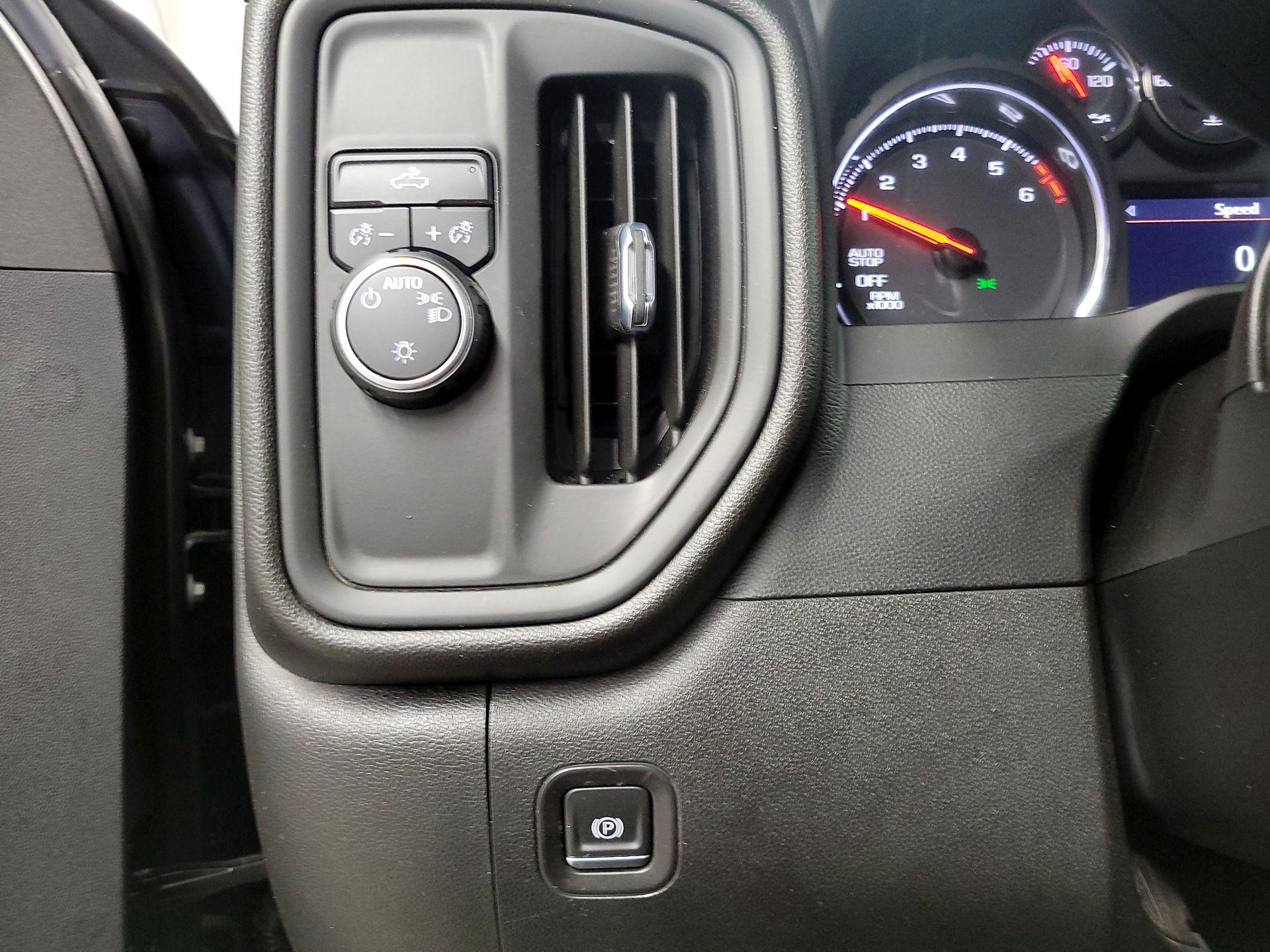 Thumbnail: 2022 Chevrolet Silverado 1500 - 13