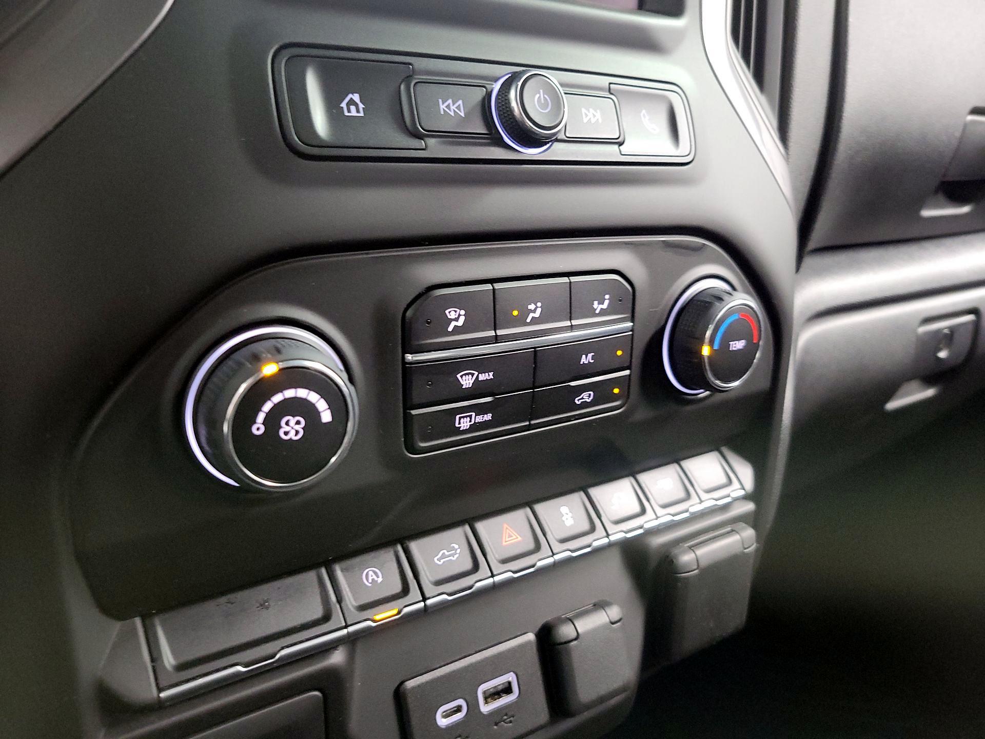 Thumbnail: 2022 Chevrolet Silverado 1500 - 16