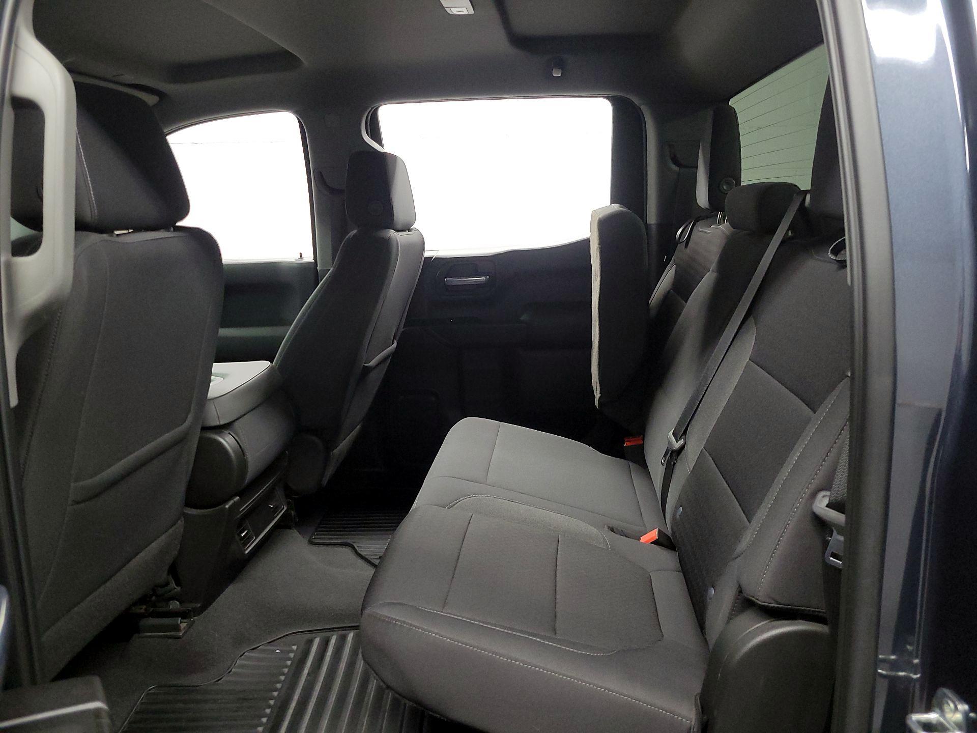 Thumbnail: 2022 Chevrolet Silverado 1500 - 18