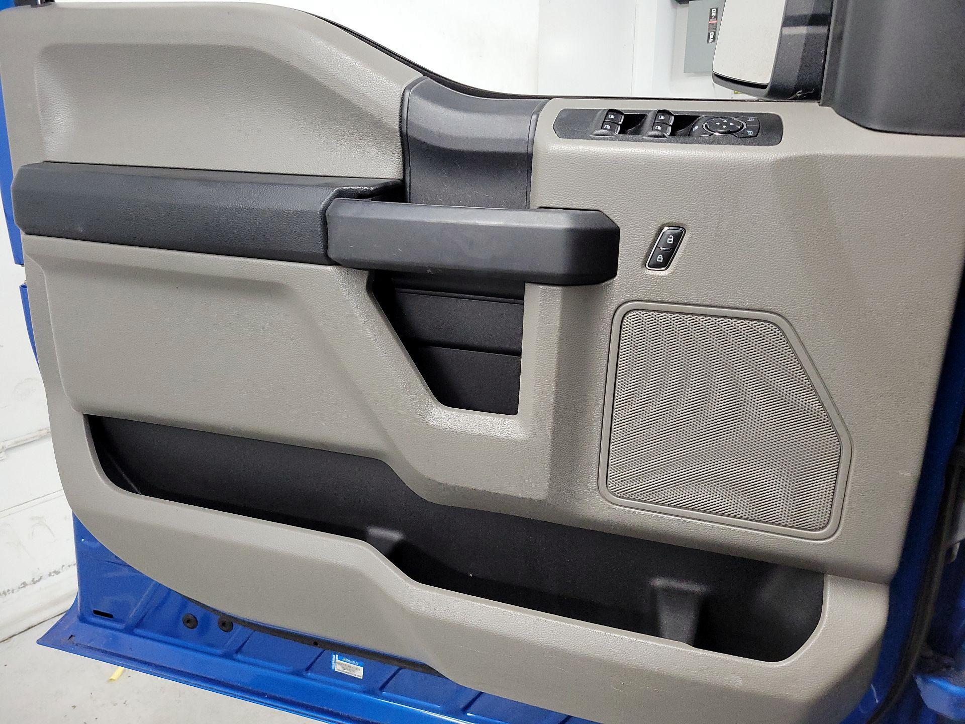 Thumbnail: 2019 Ford F-150 - 12