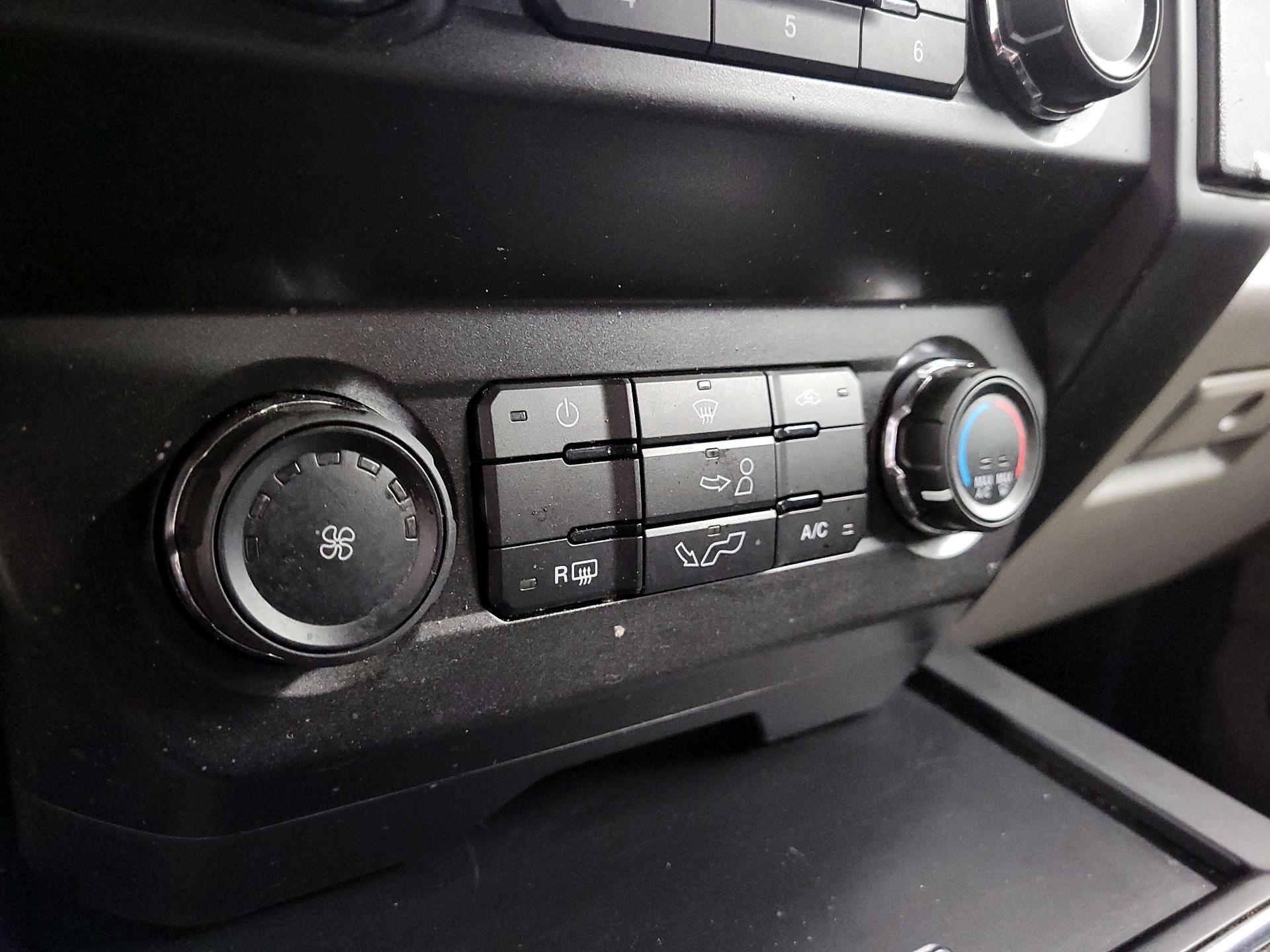 Thumbnail: 2019 Ford F-150 - 14