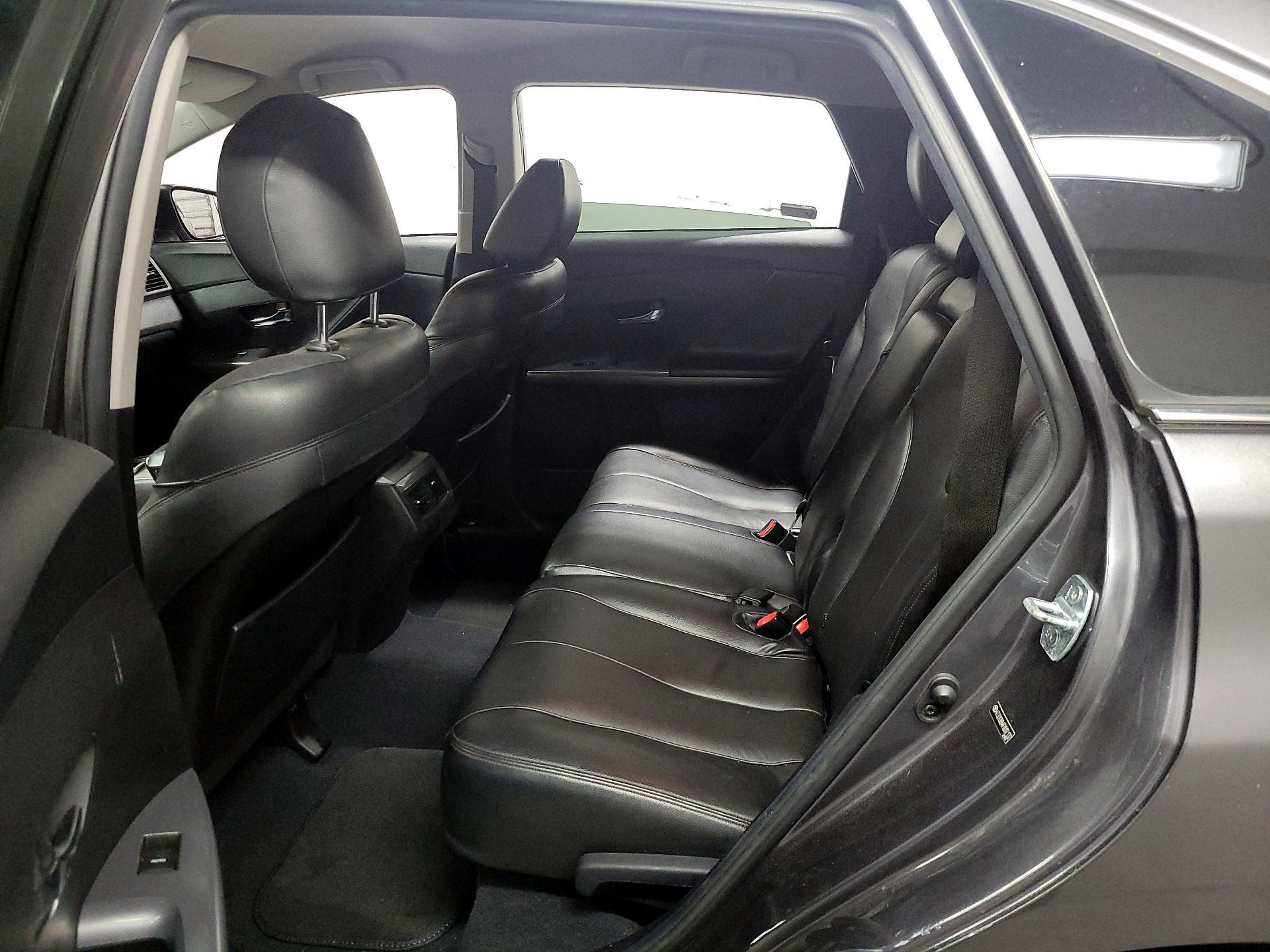 Thumbnail: 2015 Toyota Venza - 19