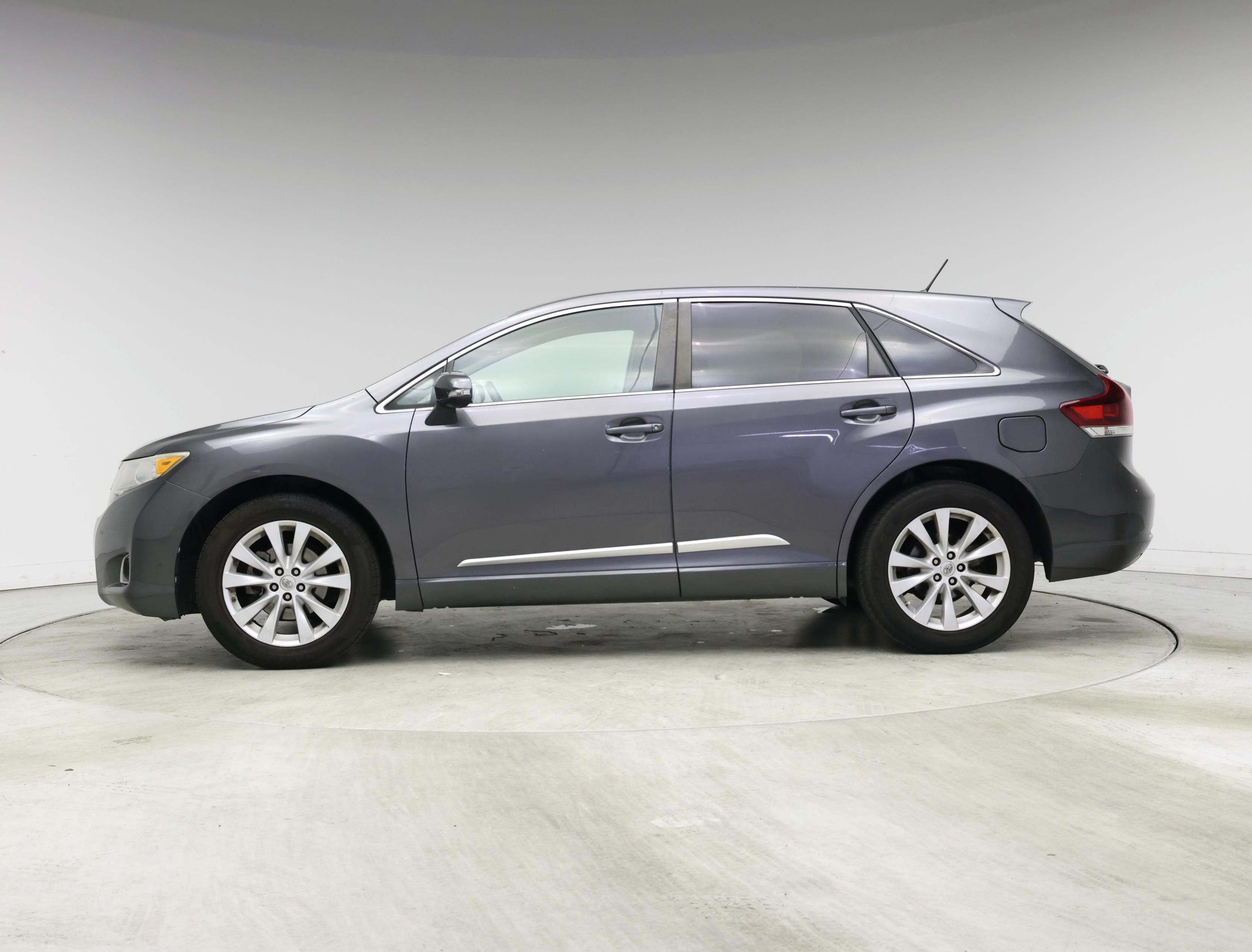 Thumbnail: 2015 Toyota Venza - 3