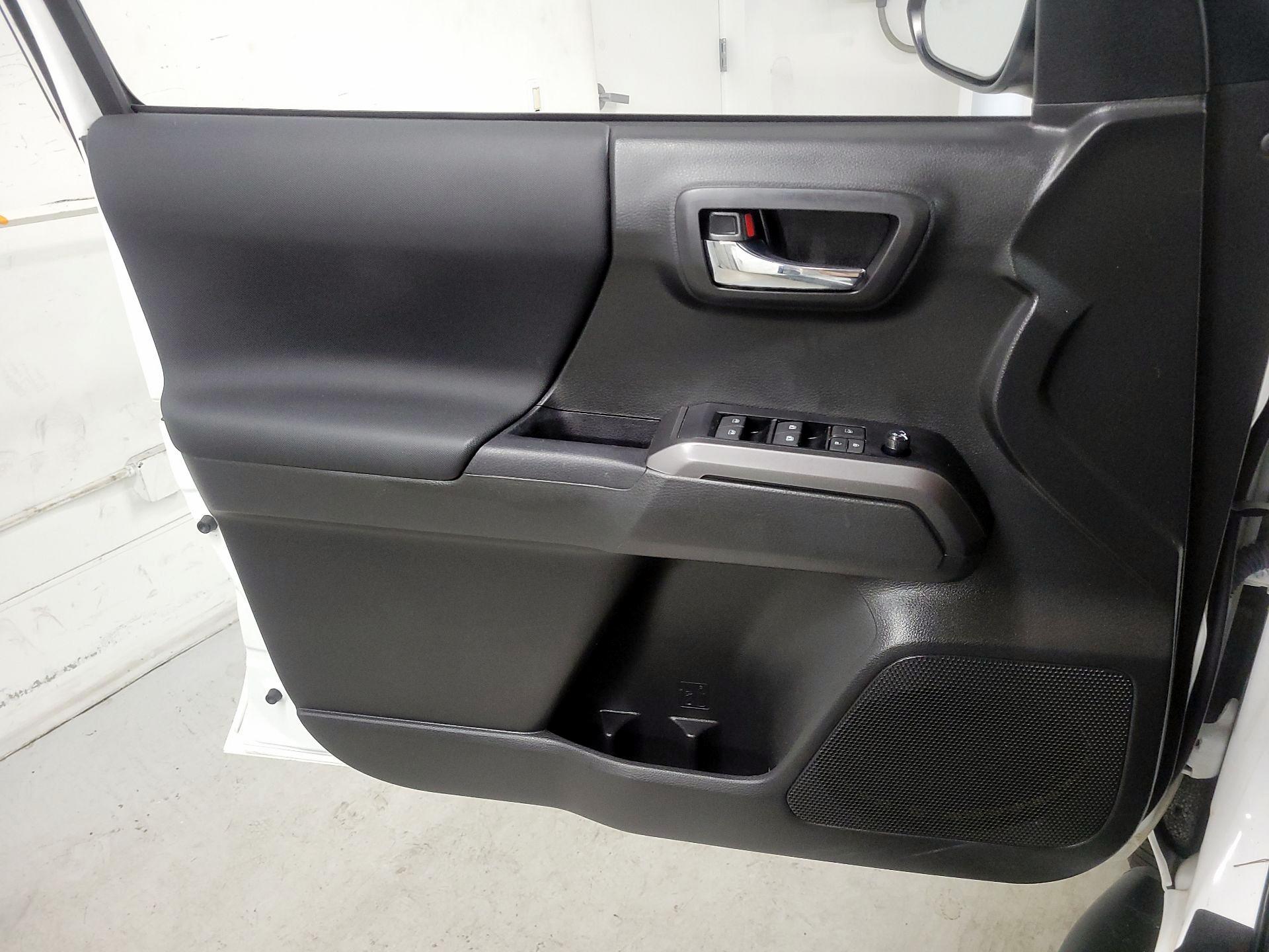 Thumbnail: 2023 Toyota Tacoma - 12