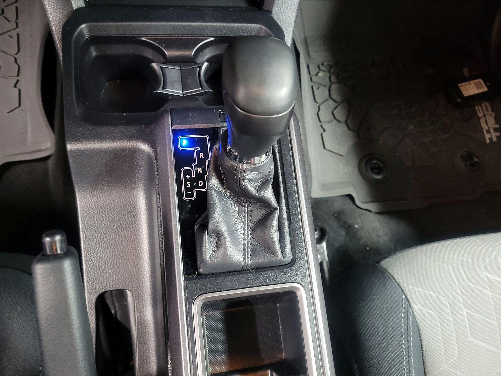 Thumbnail: 2023 Toyota Tacoma - 17