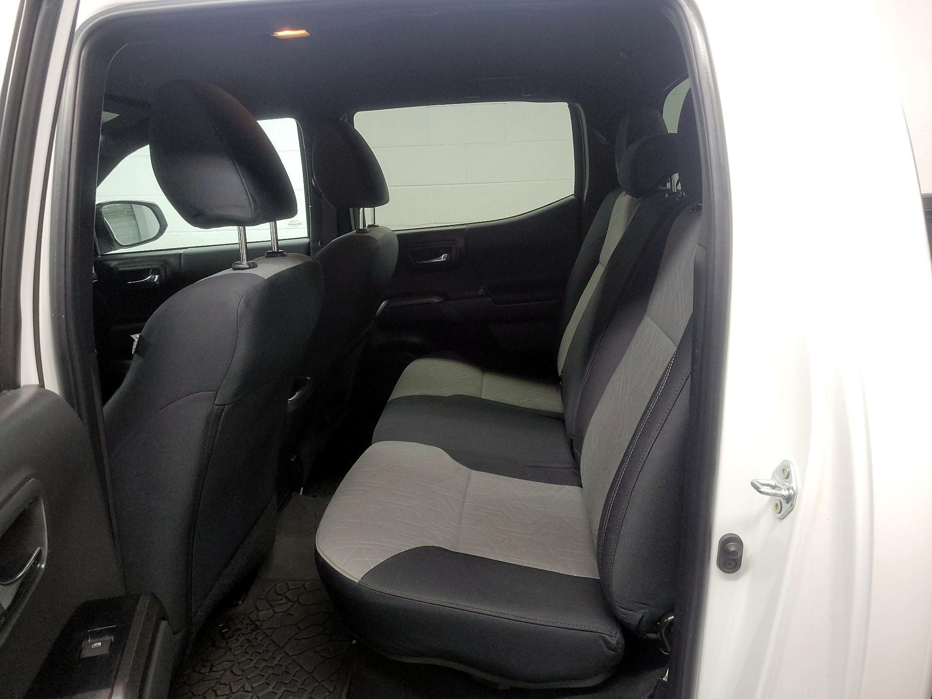 Thumbnail: 2023 Toyota Tacoma - 19