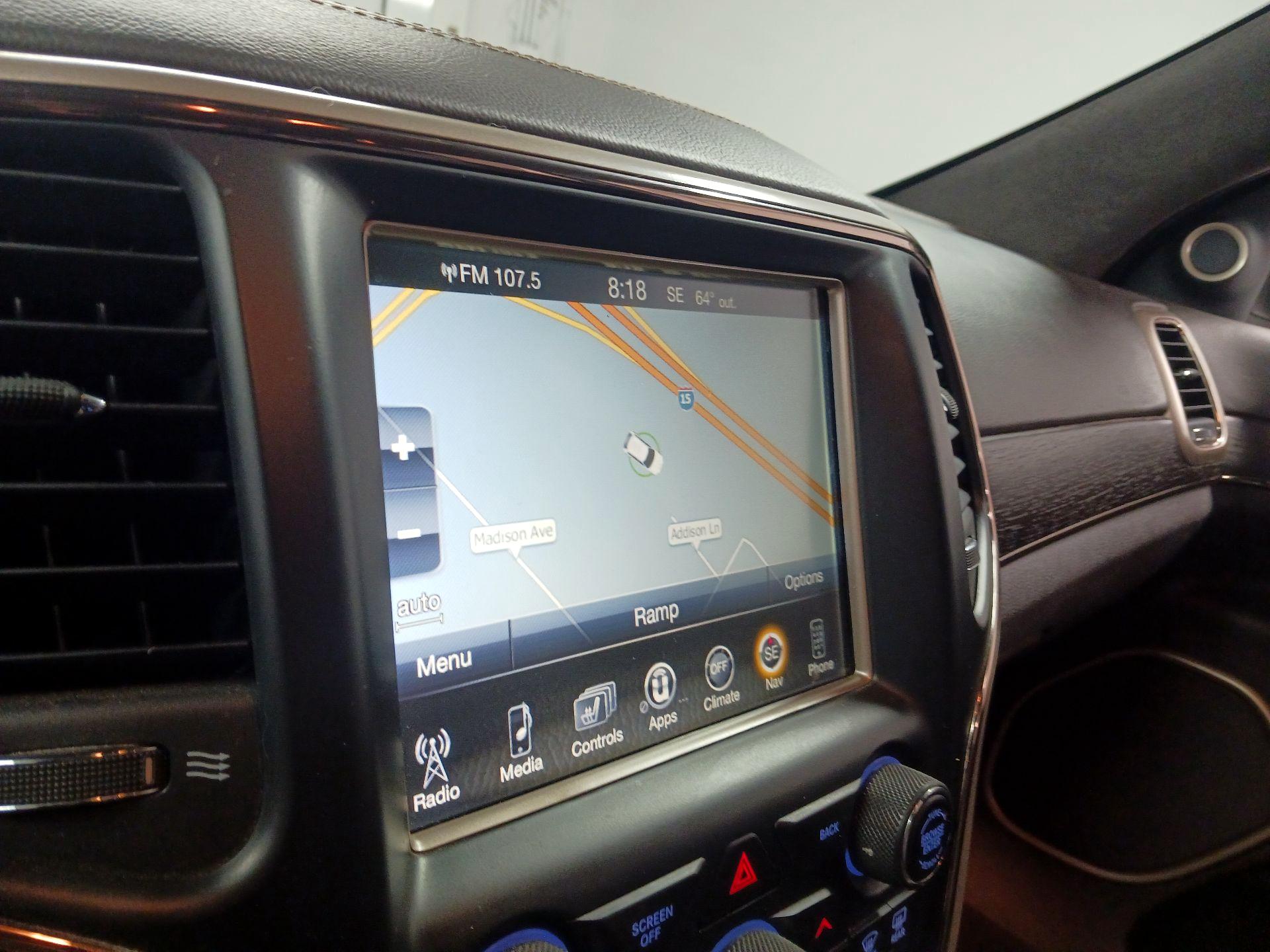 Thumbnail: 2014 Jeep Grand Cherokee - 12