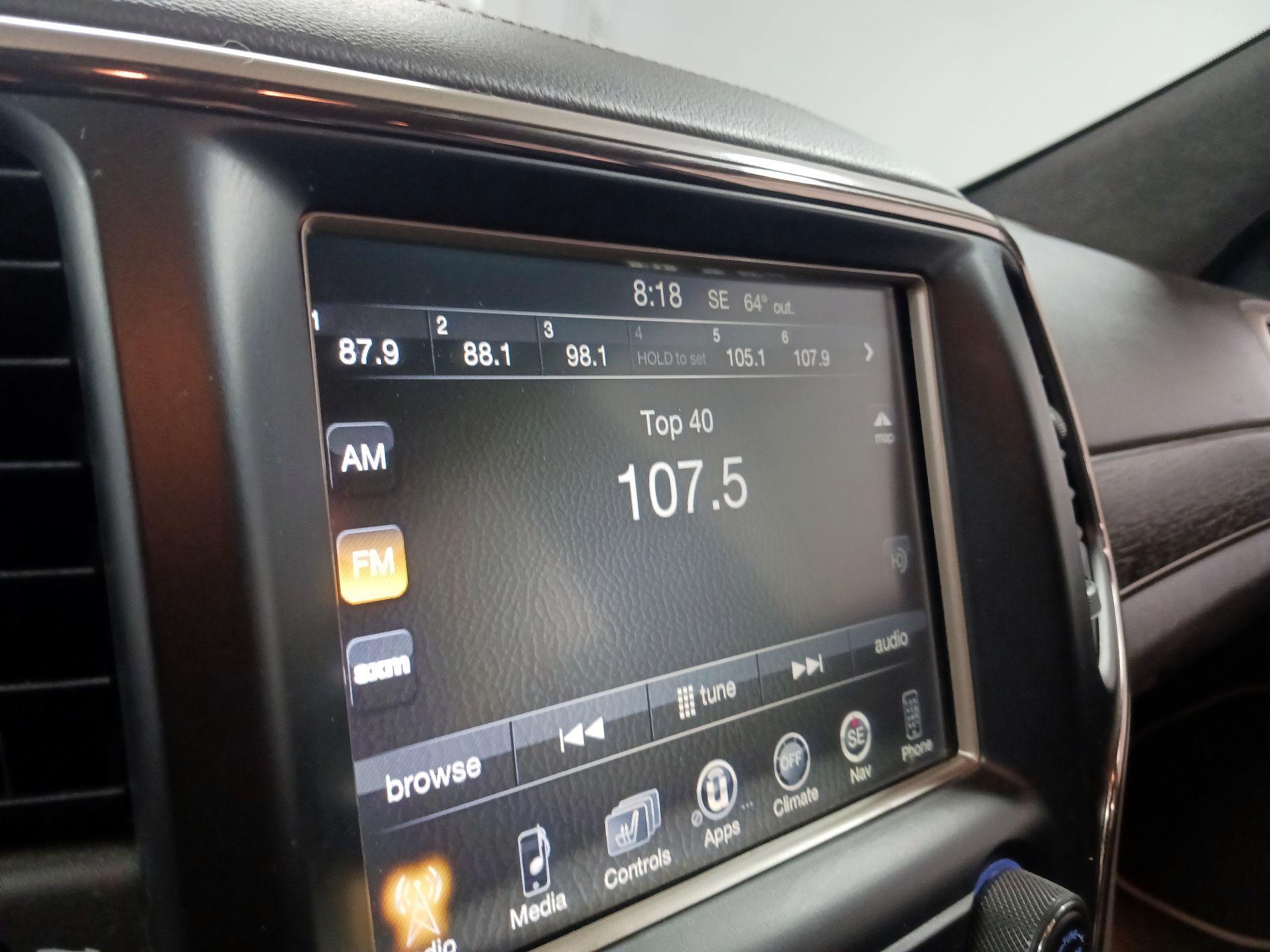 Thumbnail: 2014 Jeep Grand Cherokee - 14