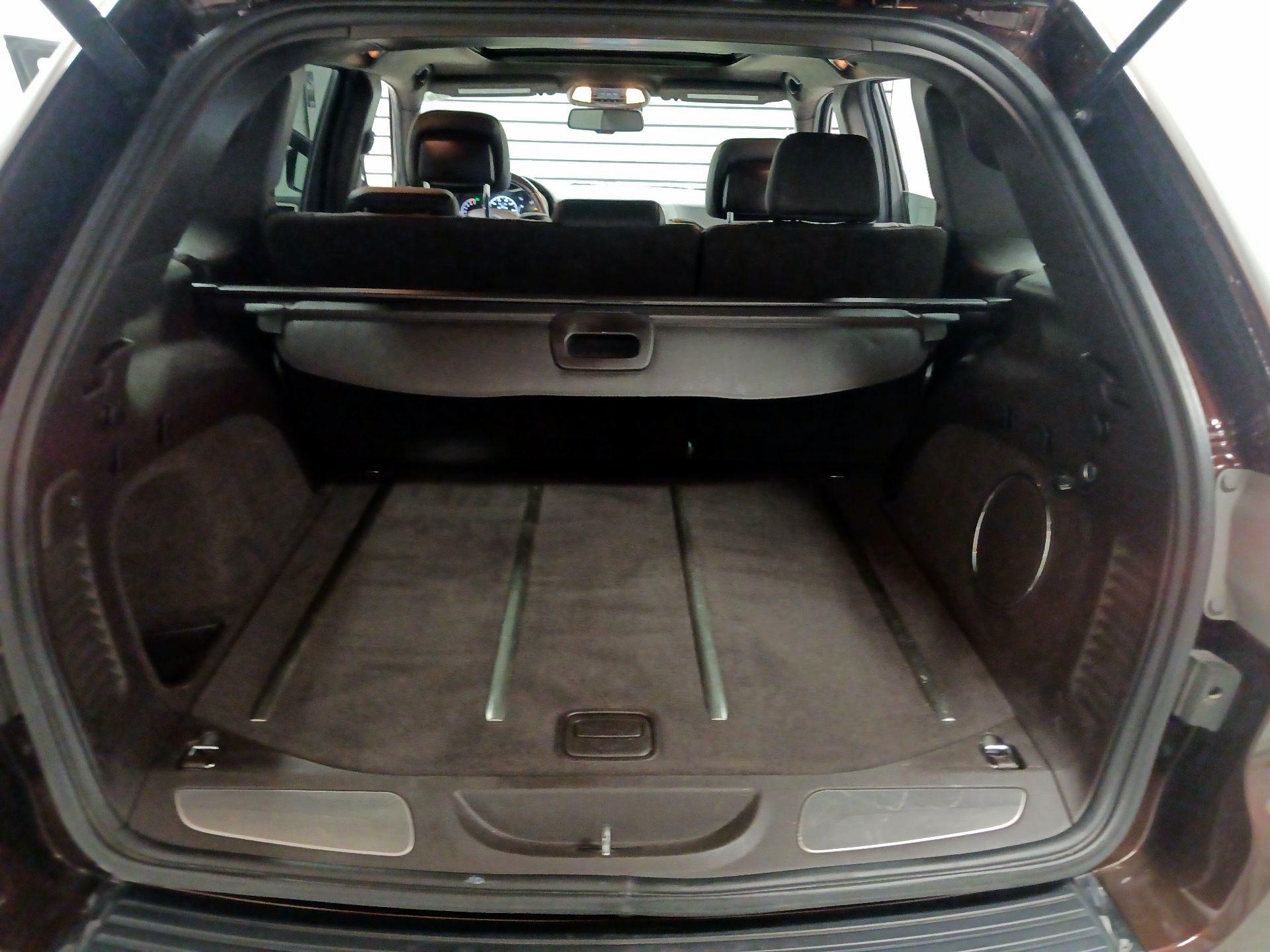 Thumbnail: 2014 Jeep Grand Cherokee - 20