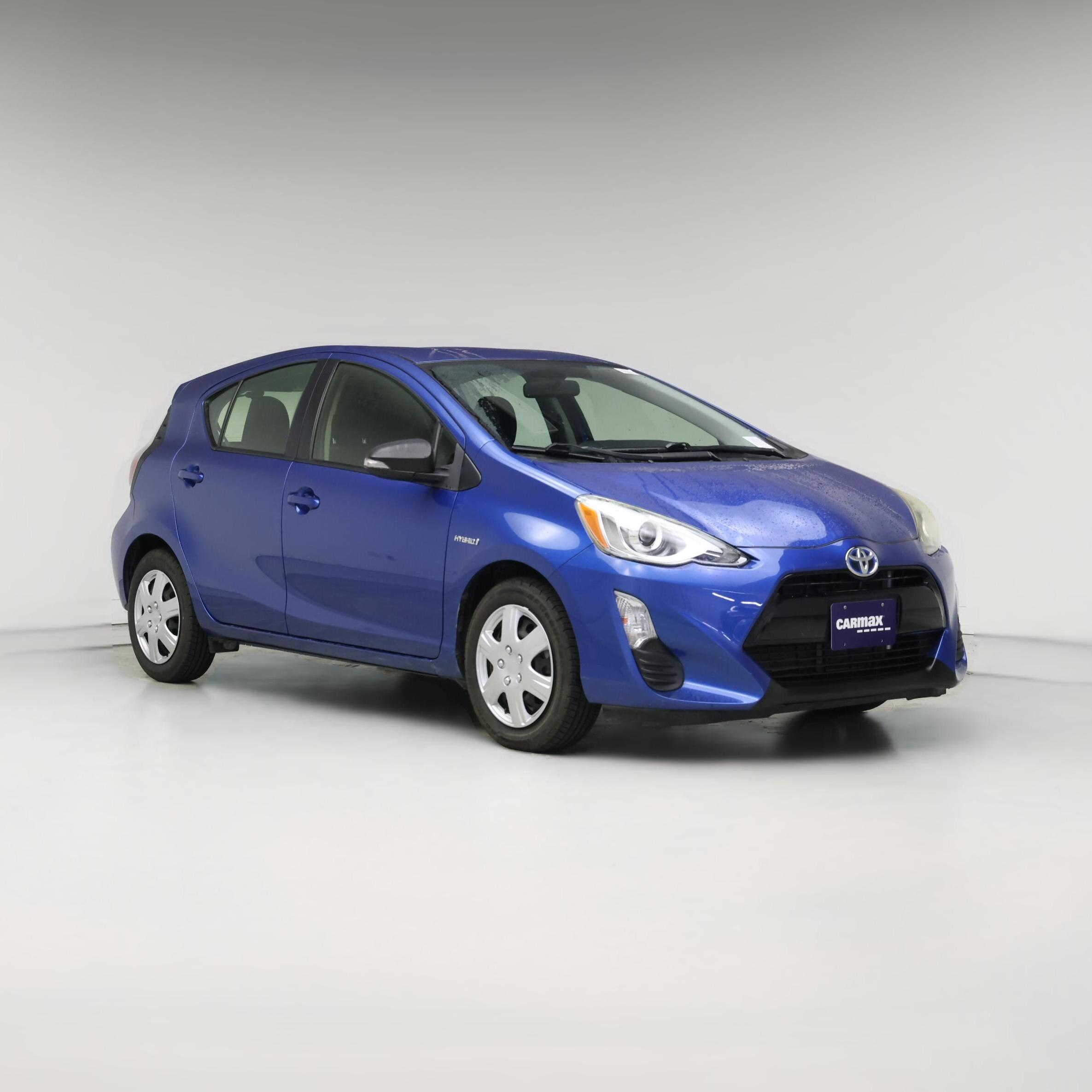 Thumbnail: 2016 Toyota Prius c - 1