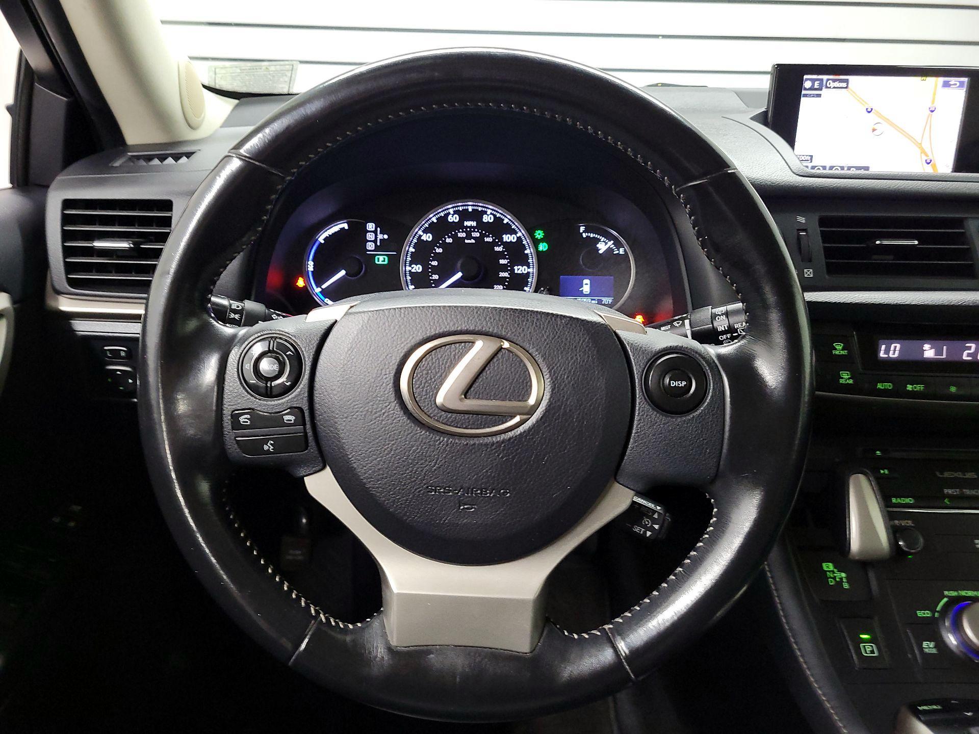 Thumbnail: 2017 Lexus CT - 10