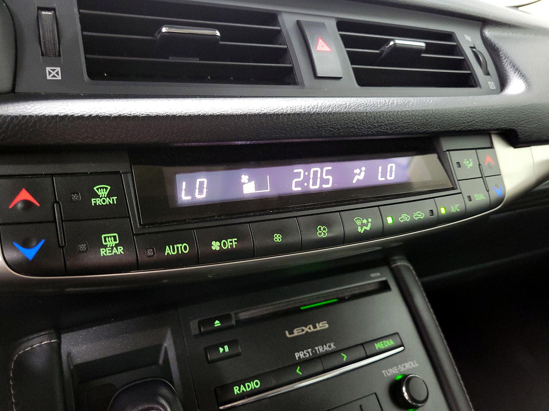 Thumbnail: 2017 Lexus CT - 16