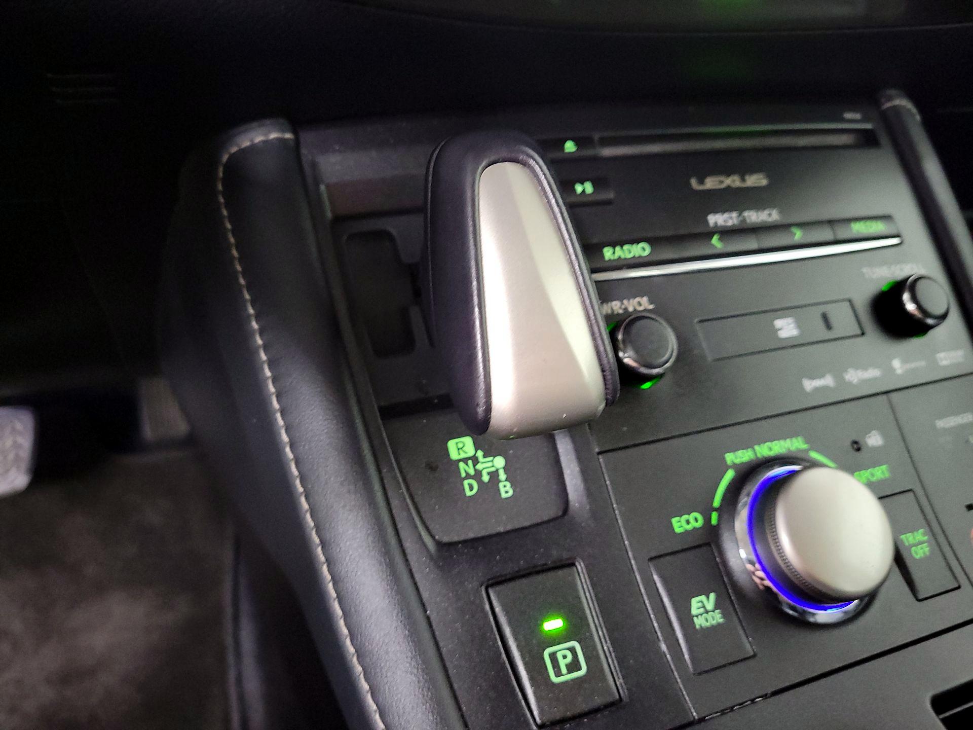 Thumbnail: 2017 Lexus CT - 17