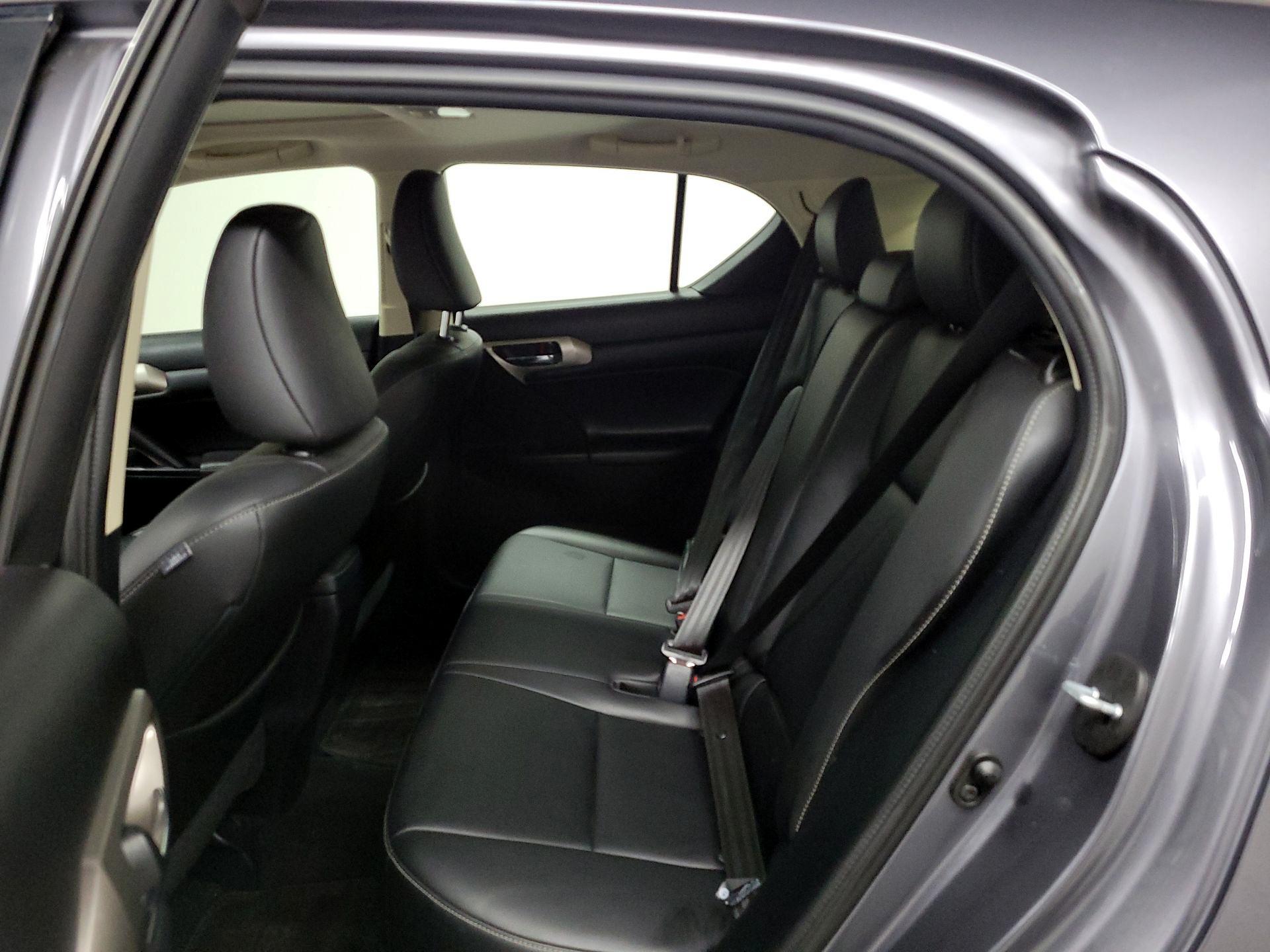 Thumbnail: 2017 Lexus CT - 18