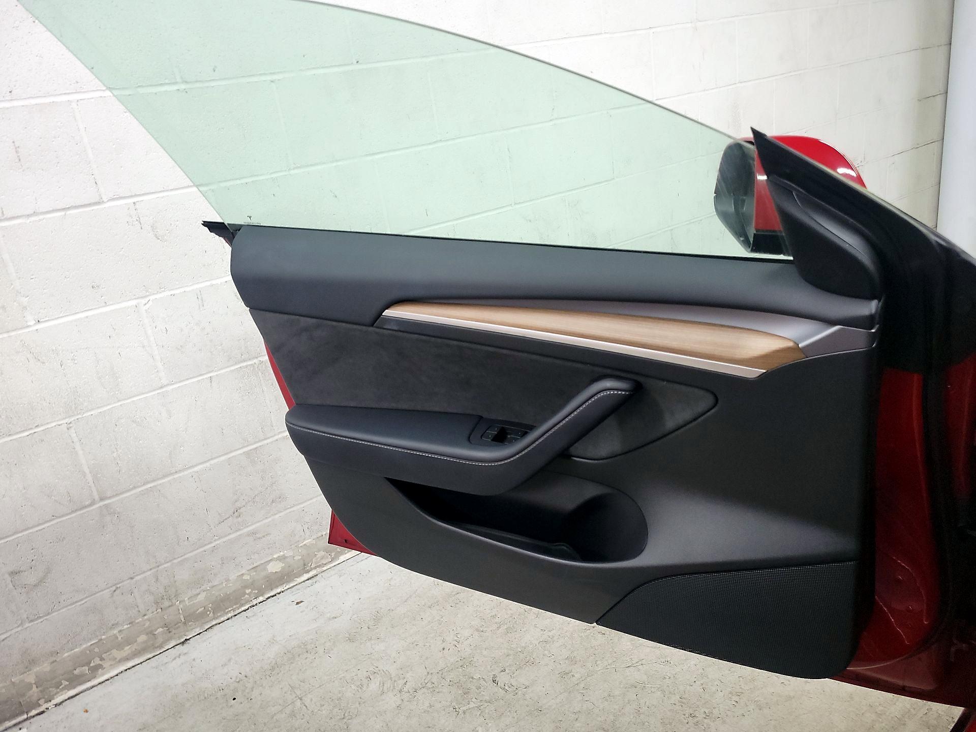 Thumbnail: 2023 Tesla Model 3 - 12