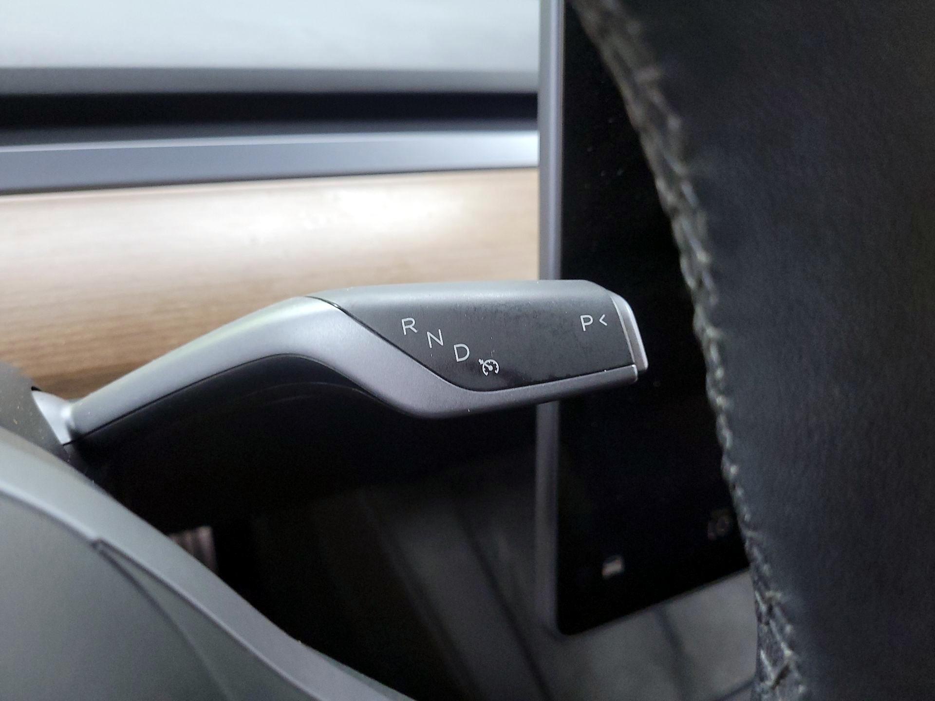 Thumbnail: 2023 Tesla Model 3 - 16