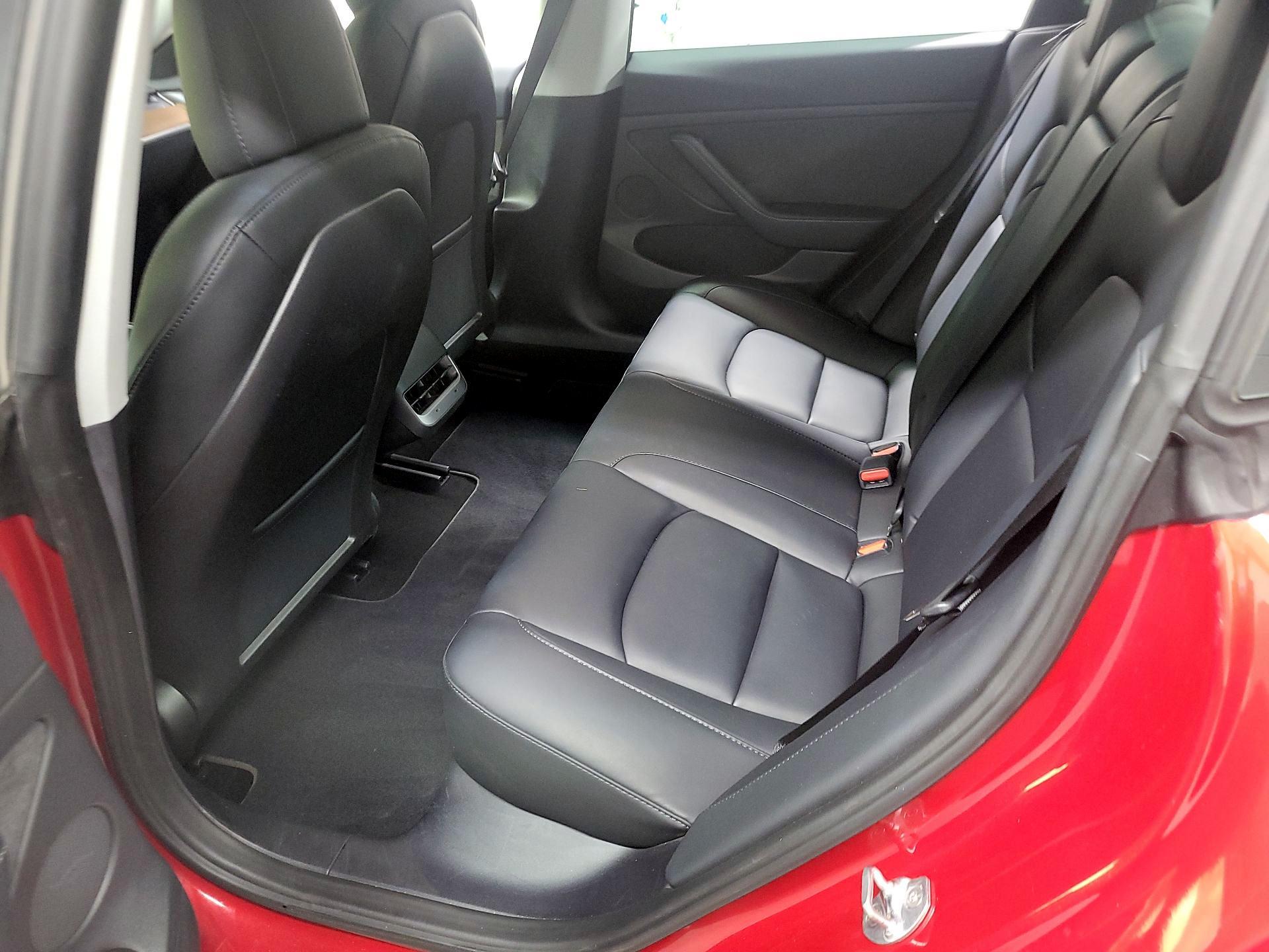 Thumbnail: 2023 Tesla Model 3 - 17