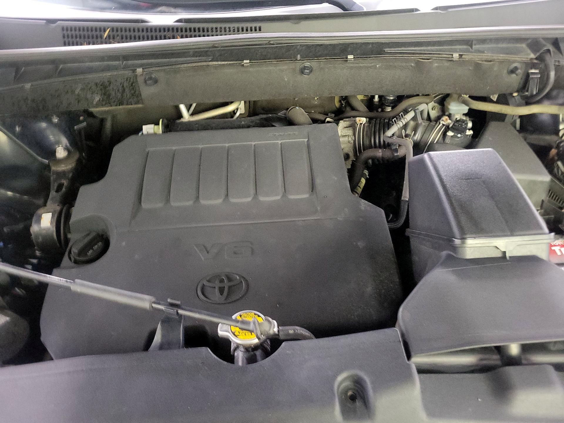 Thumbnail: 2015 Toyota Highlander - 19