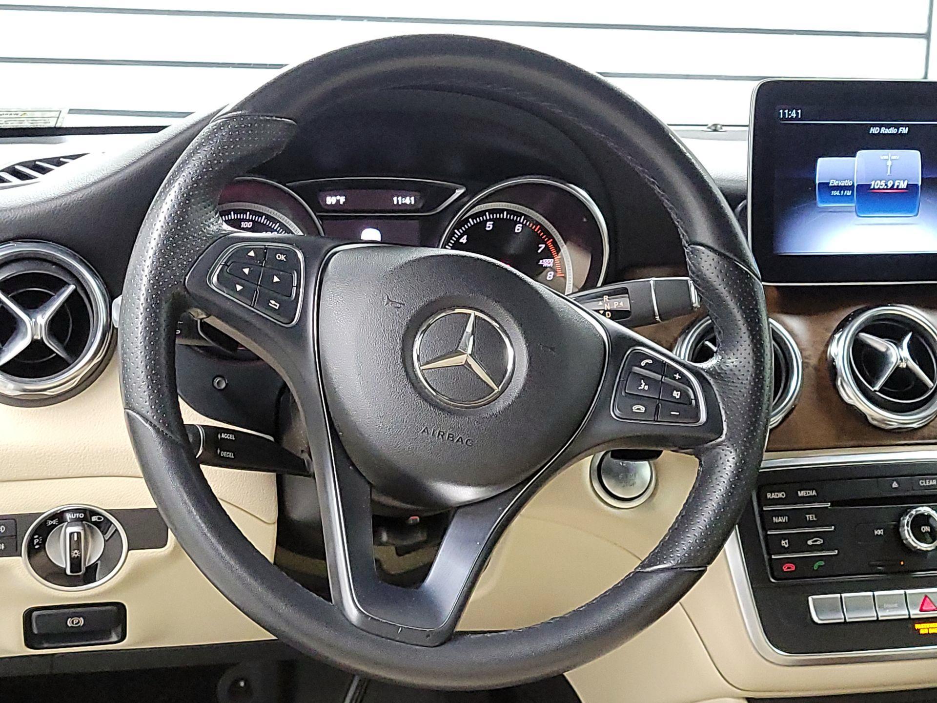 Thumbnail: 2018 Mercedes-Benz GLA - 10