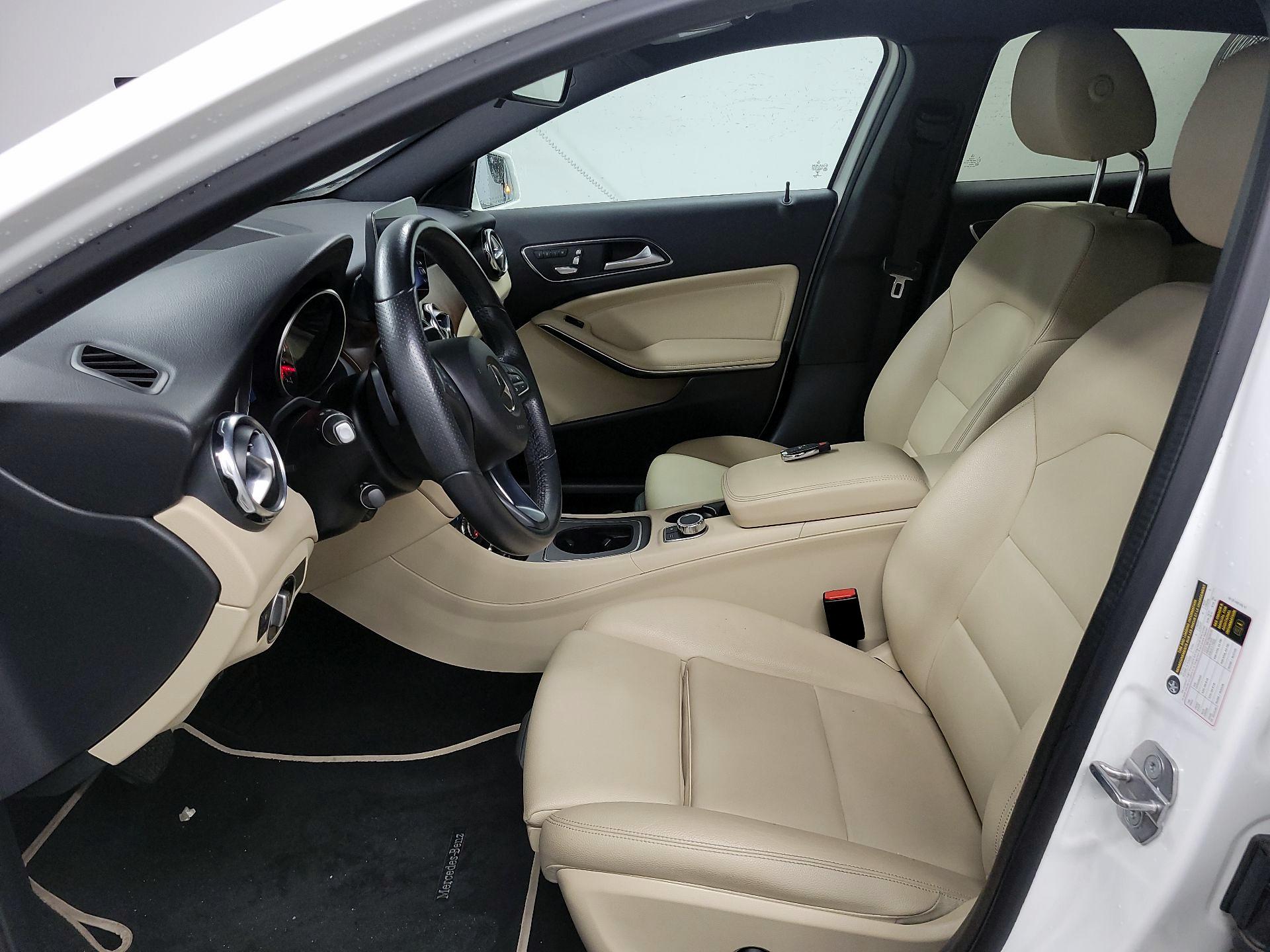 Thumbnail: 2018 Mercedes-Benz GLA - 11