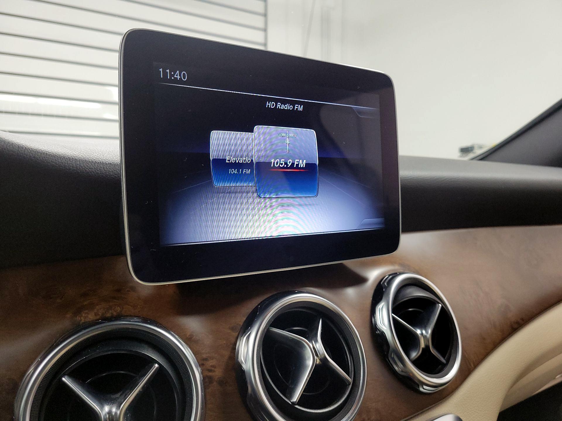 Thumbnail: 2018 Mercedes-Benz GLA - 15