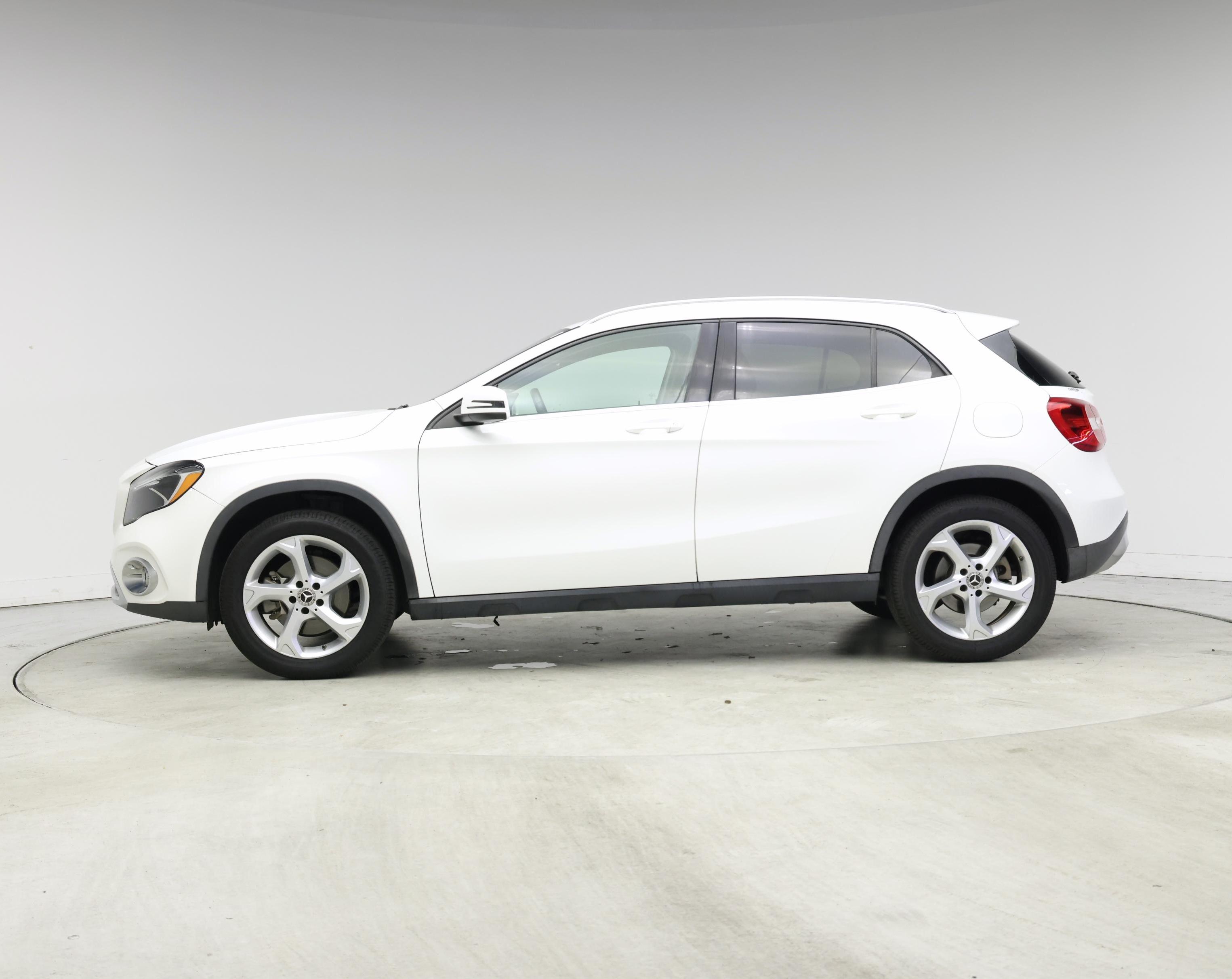 Thumbnail: 2018 Mercedes-Benz GLA - 3