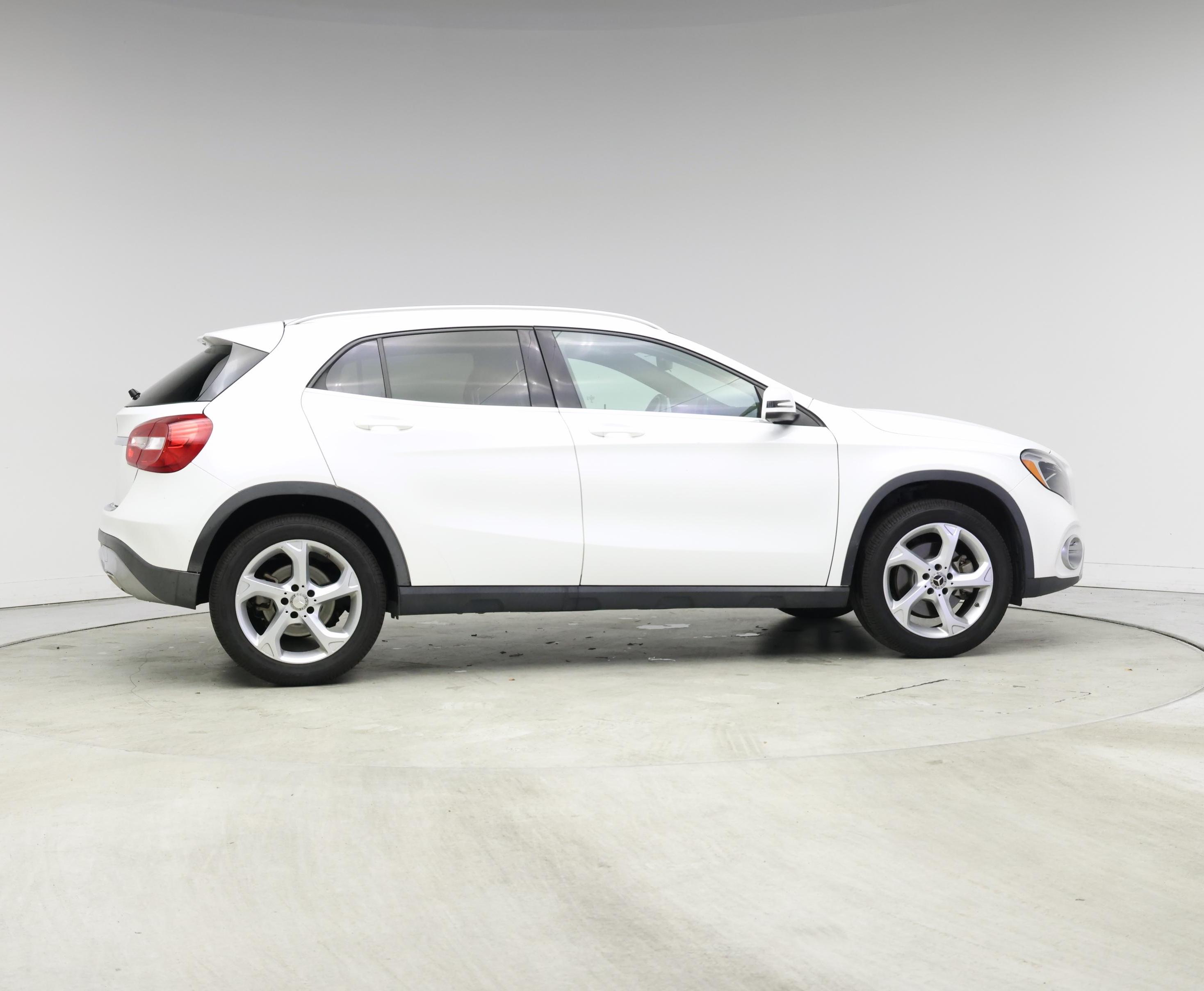 Thumbnail: 2018 Mercedes-Benz GLA - 7