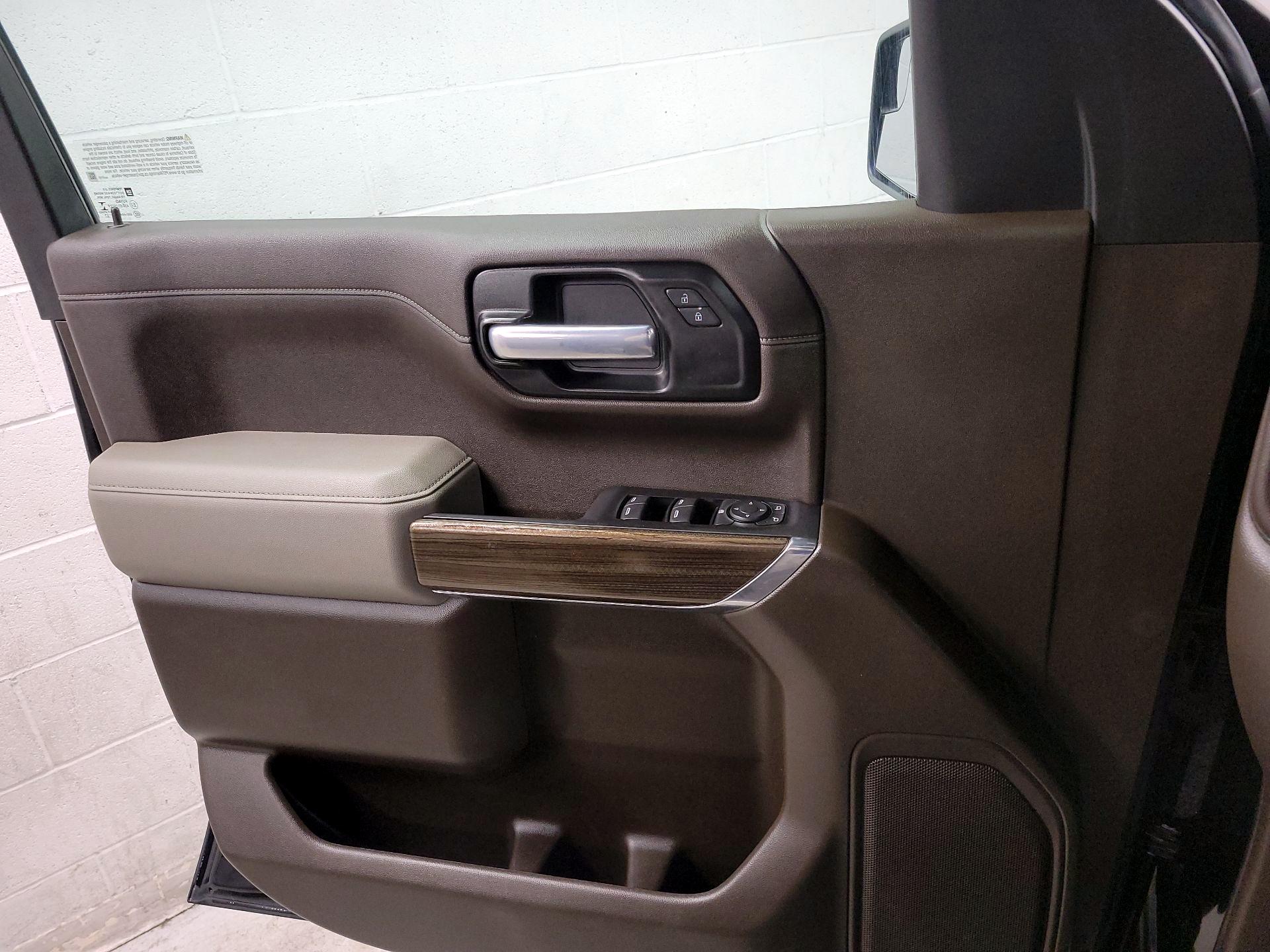 Thumbnail: 2021 Chevrolet Silverado 1500 - 12