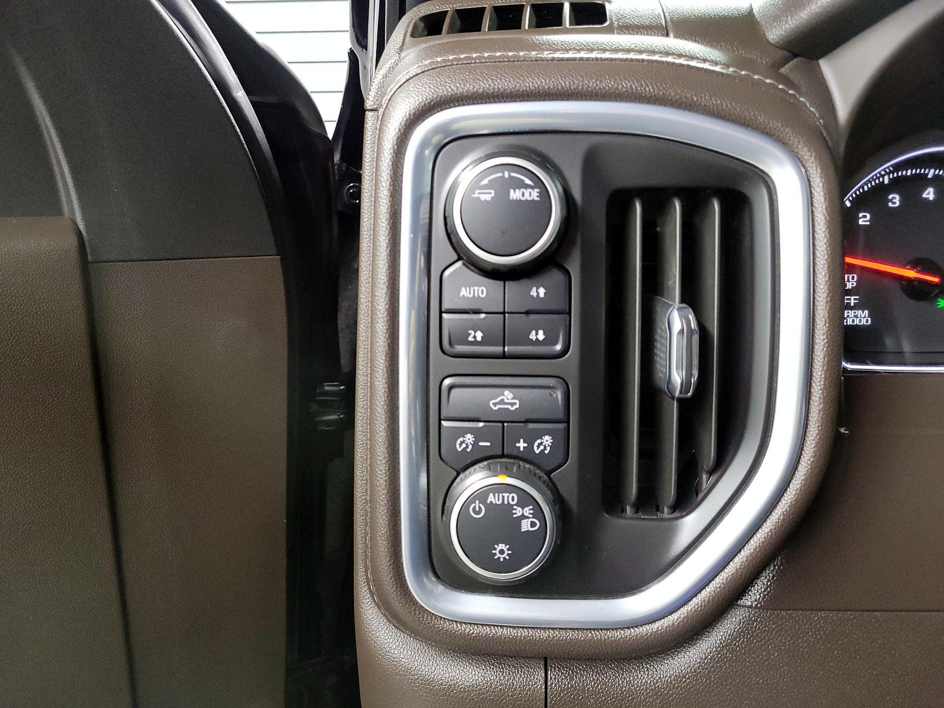 Thumbnail: 2021 Chevrolet Silverado 1500 - 13