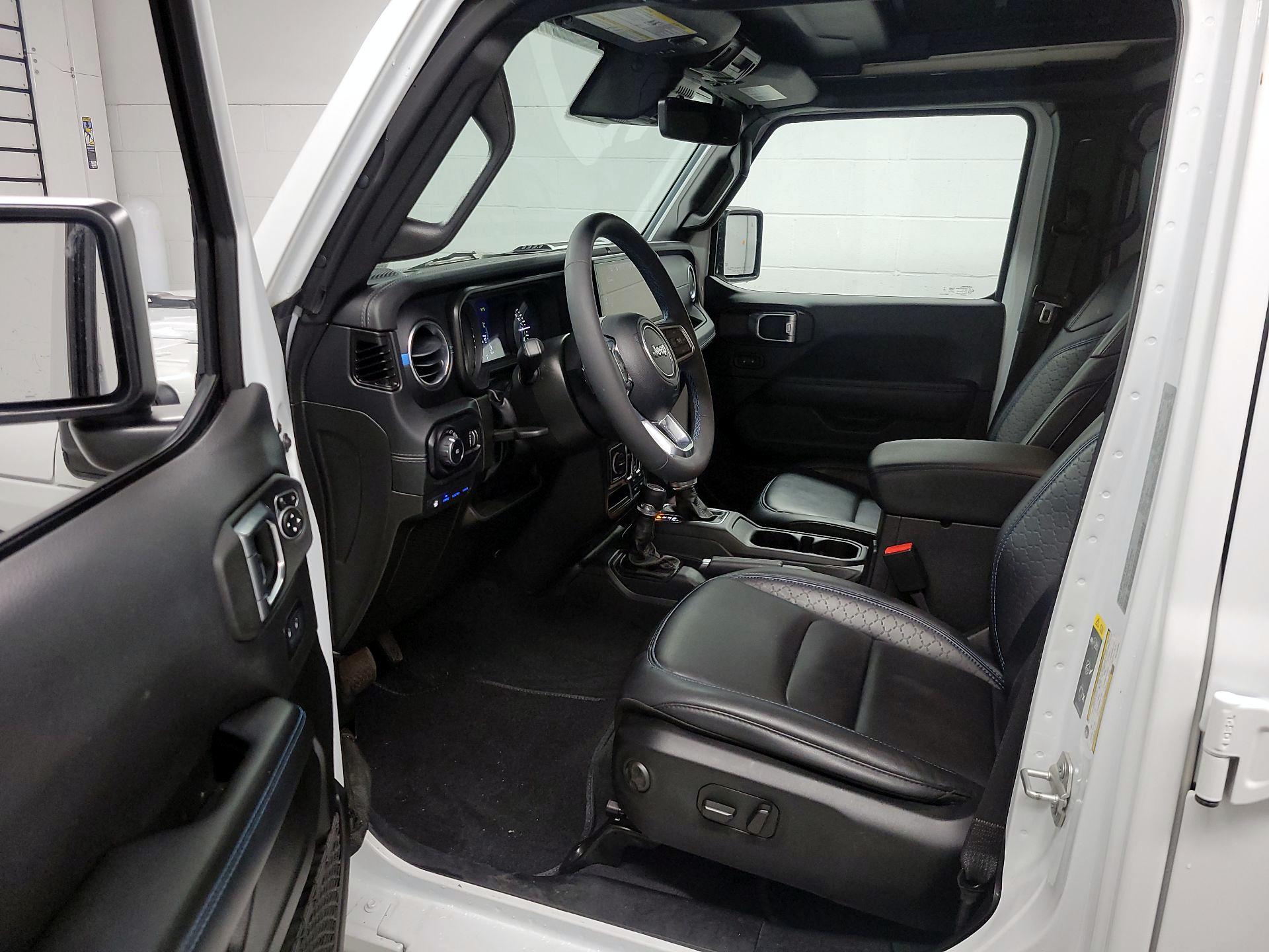 Thumbnail: 2024 Jeep Wrangler - 11