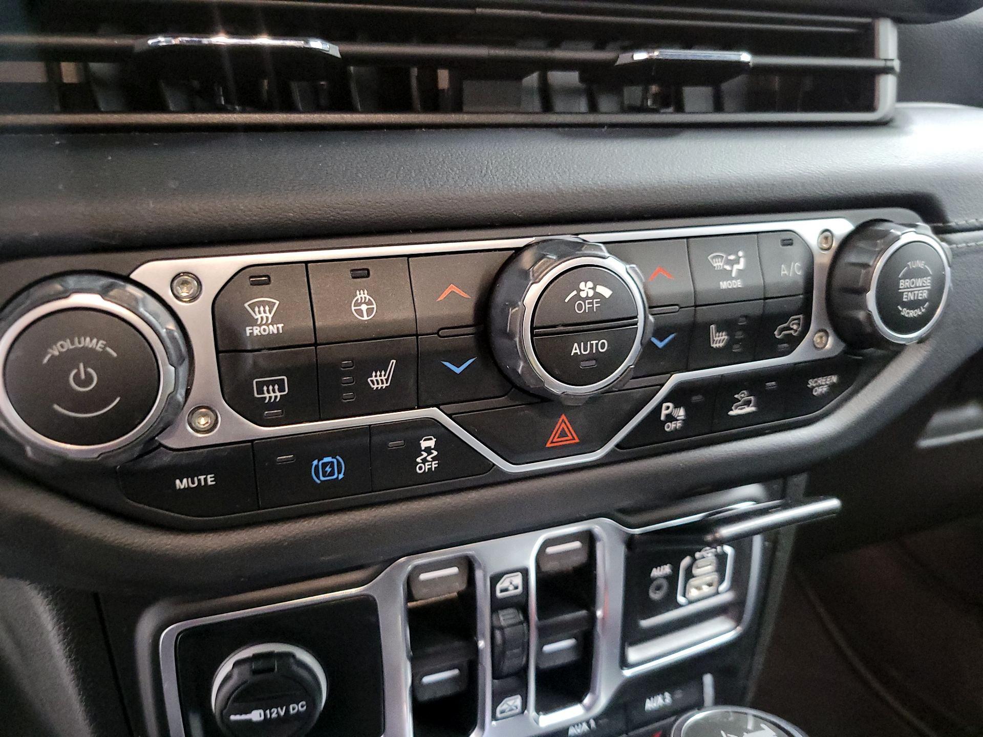 Thumbnail: 2024 Jeep Wrangler - 17