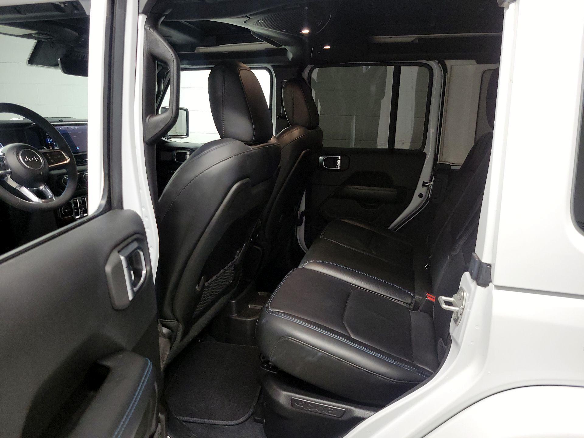 Thumbnail: 2024 Jeep Wrangler - 20