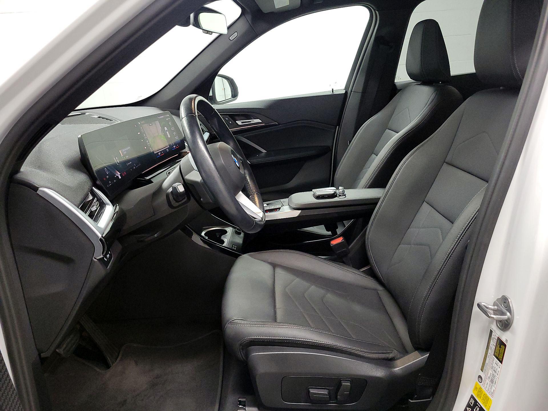 Thumbnail: 2023 BMW X1 - 11