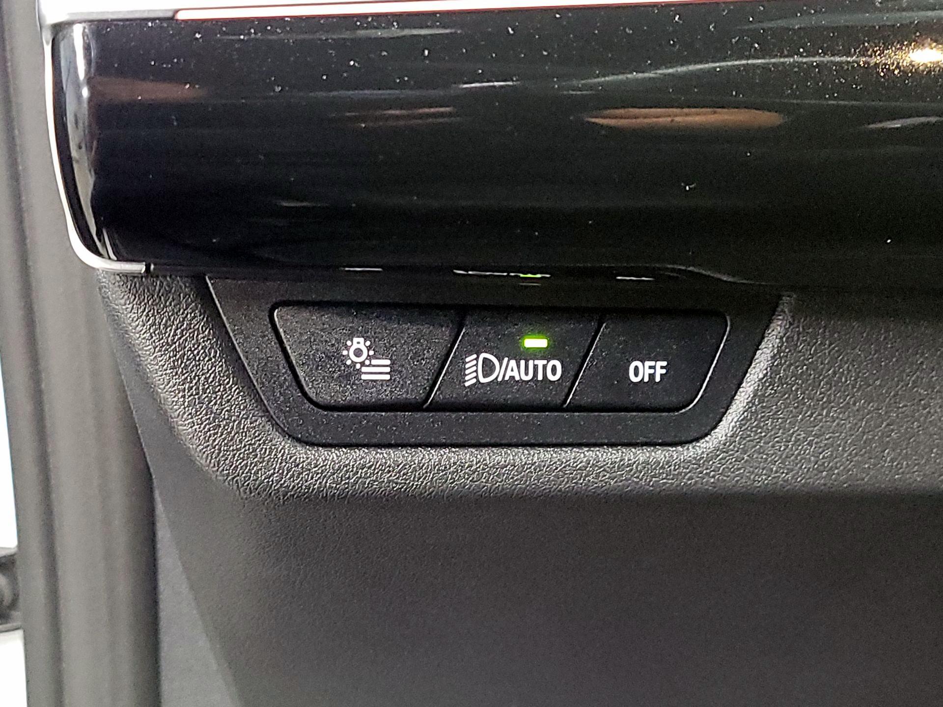 Thumbnail: 2023 BMW X1 - 13