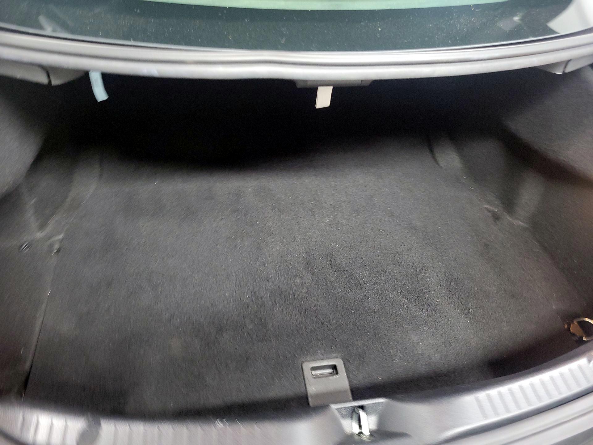 Thumbnail: 2019 Mercedes-Benz C-Class - 17