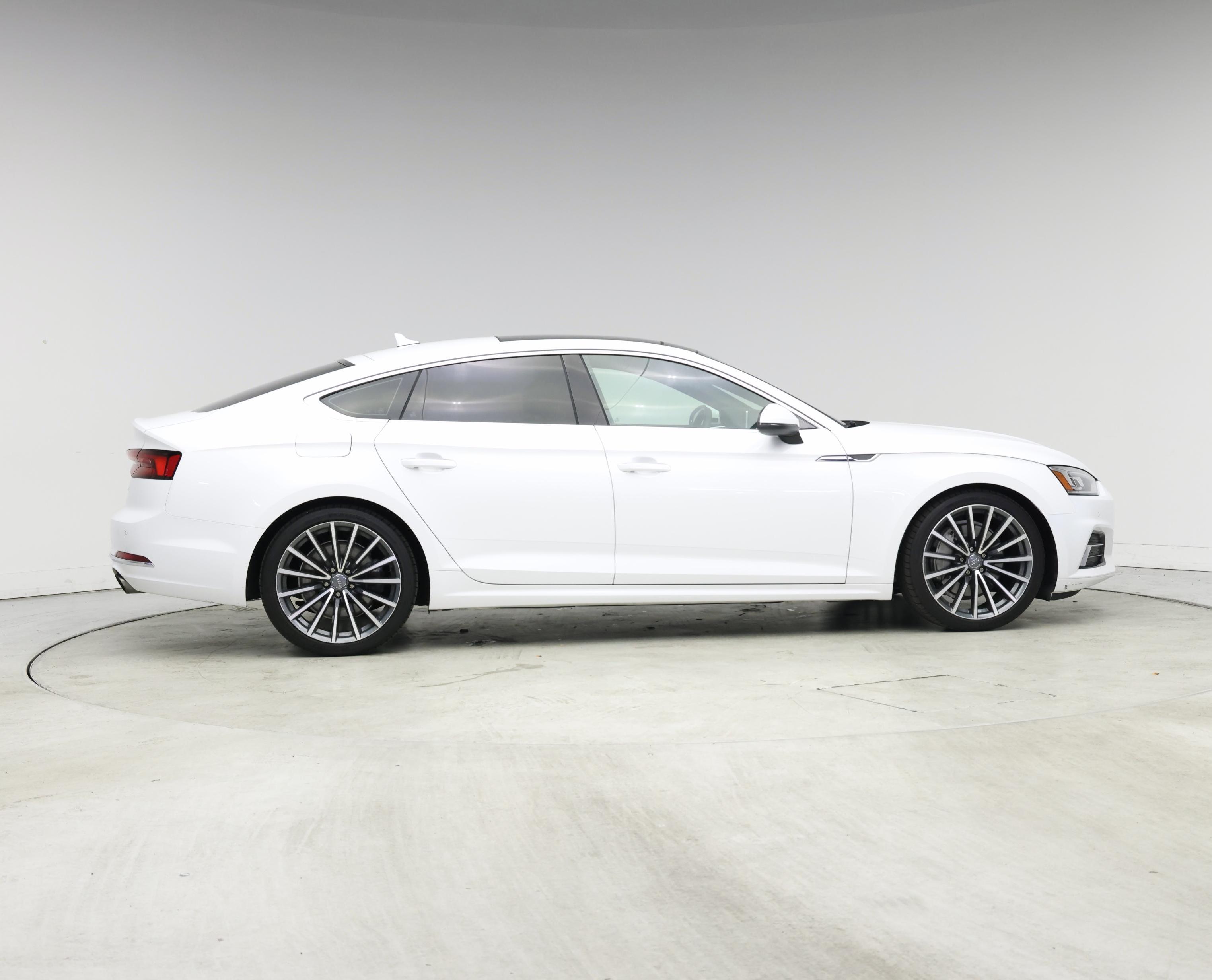 Thumbnail: 2019 Audi A5 - 7