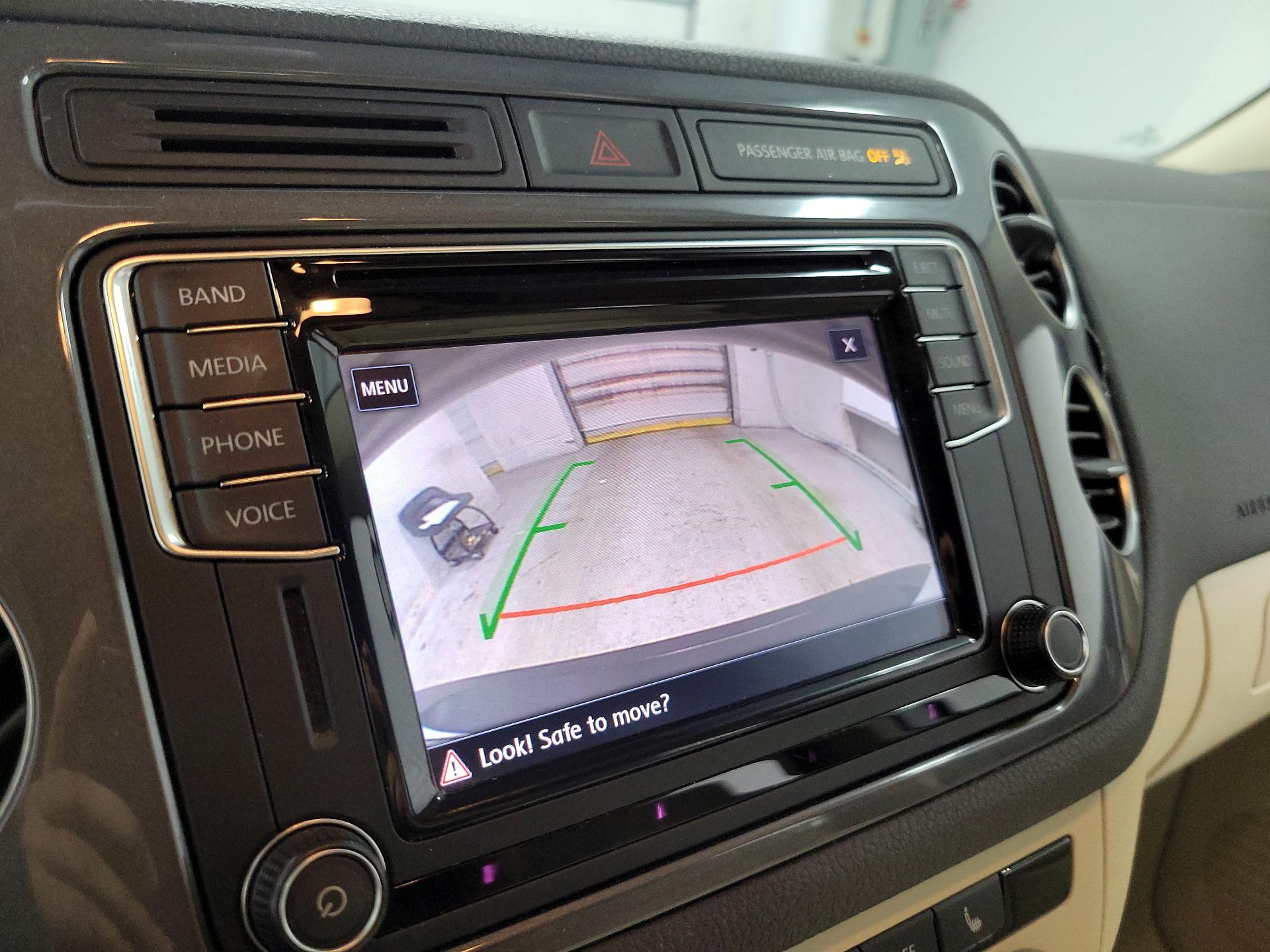 Thumbnail: 2017 Volkswagen Tiguan - 13