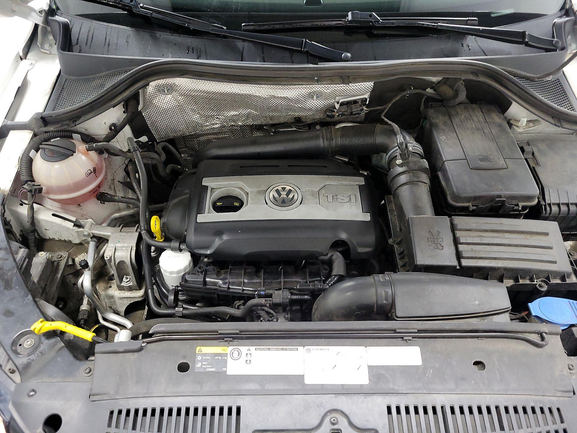 Thumbnail: 2017 Volkswagen Tiguan - 19