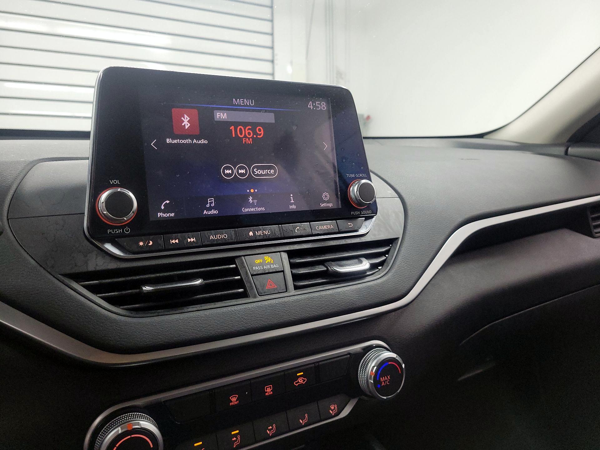 Thumbnail: 2019 Nissan Altima - 14