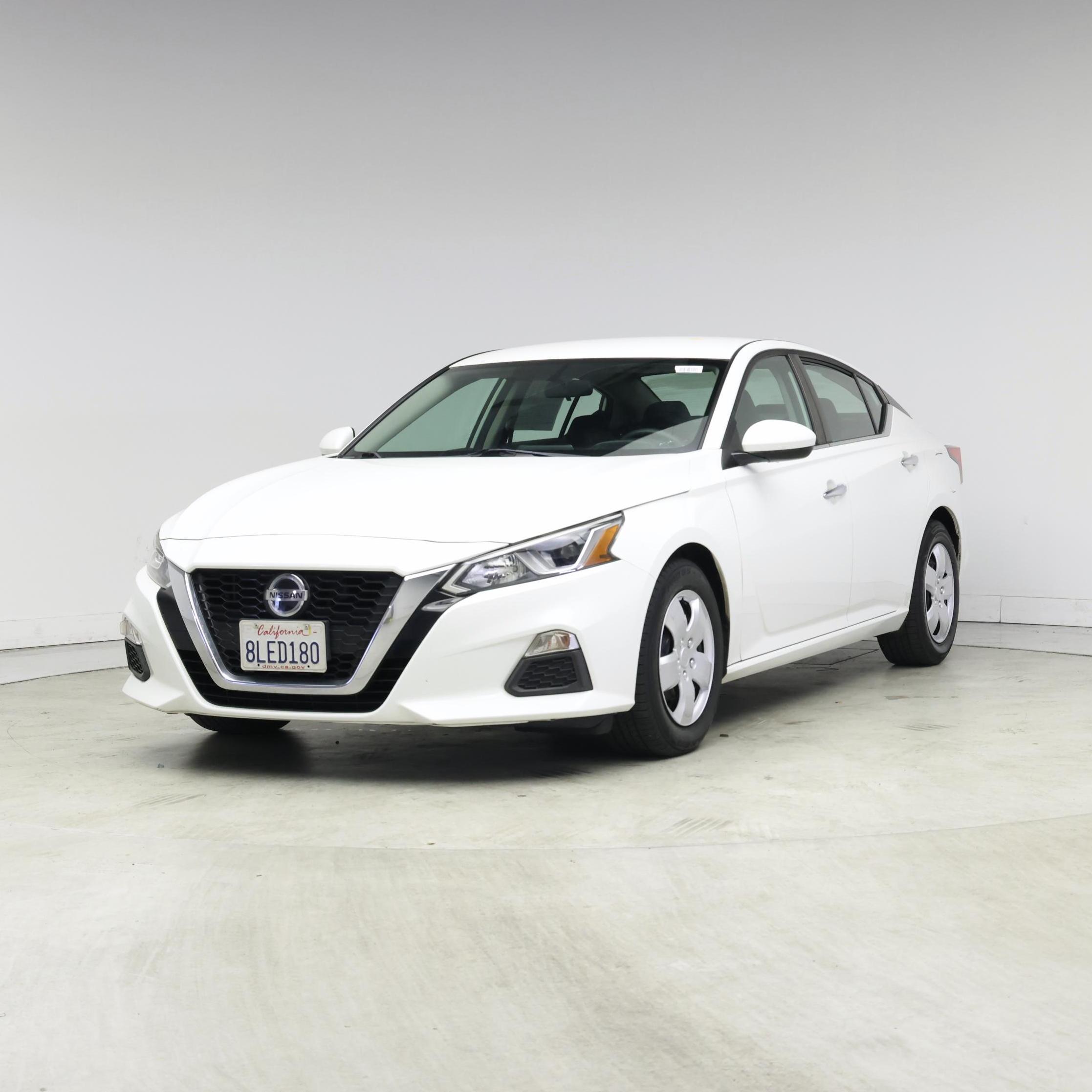 Thumbnail: 2019 Nissan Altima - 4