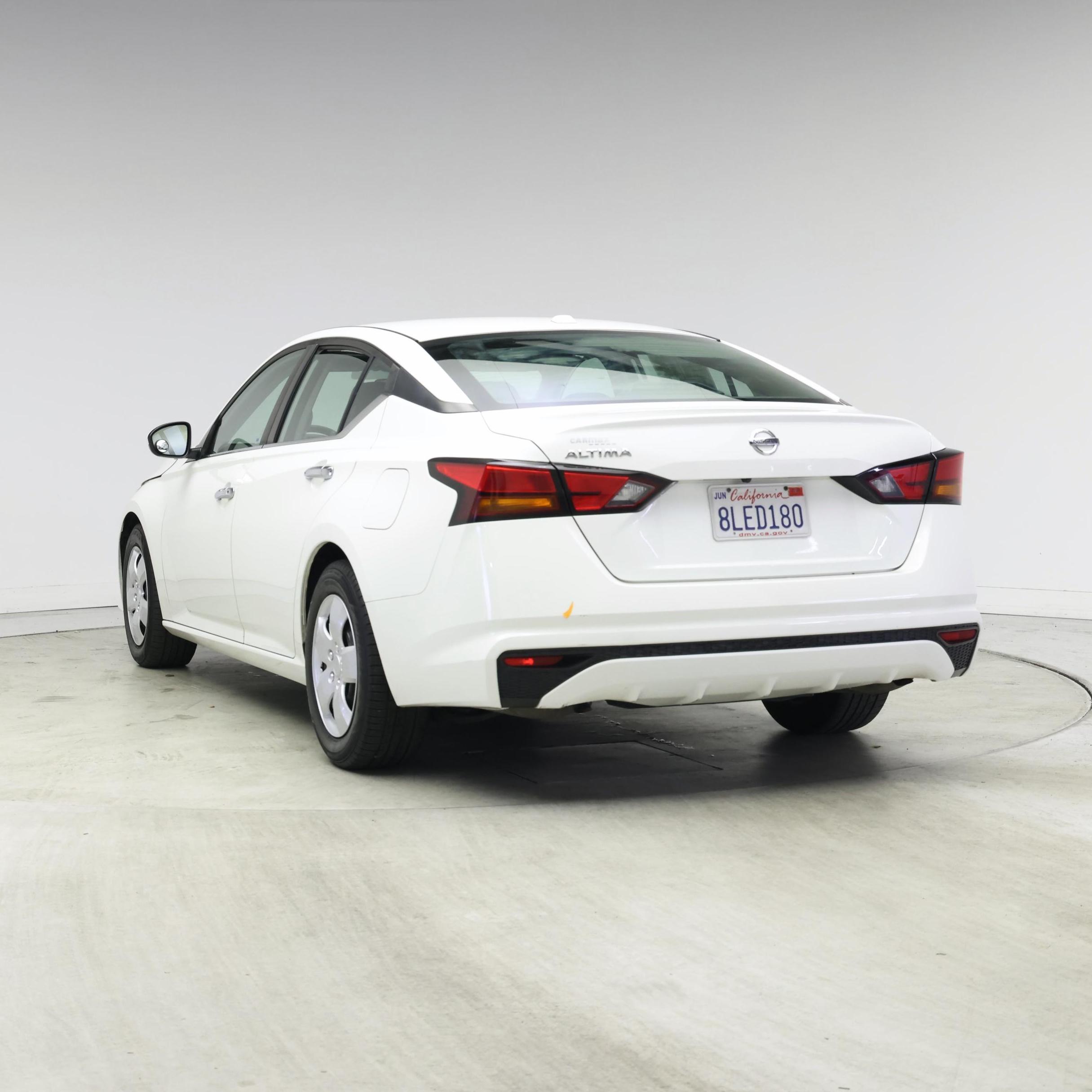 Thumbnail: 2019 Nissan Altima - 6