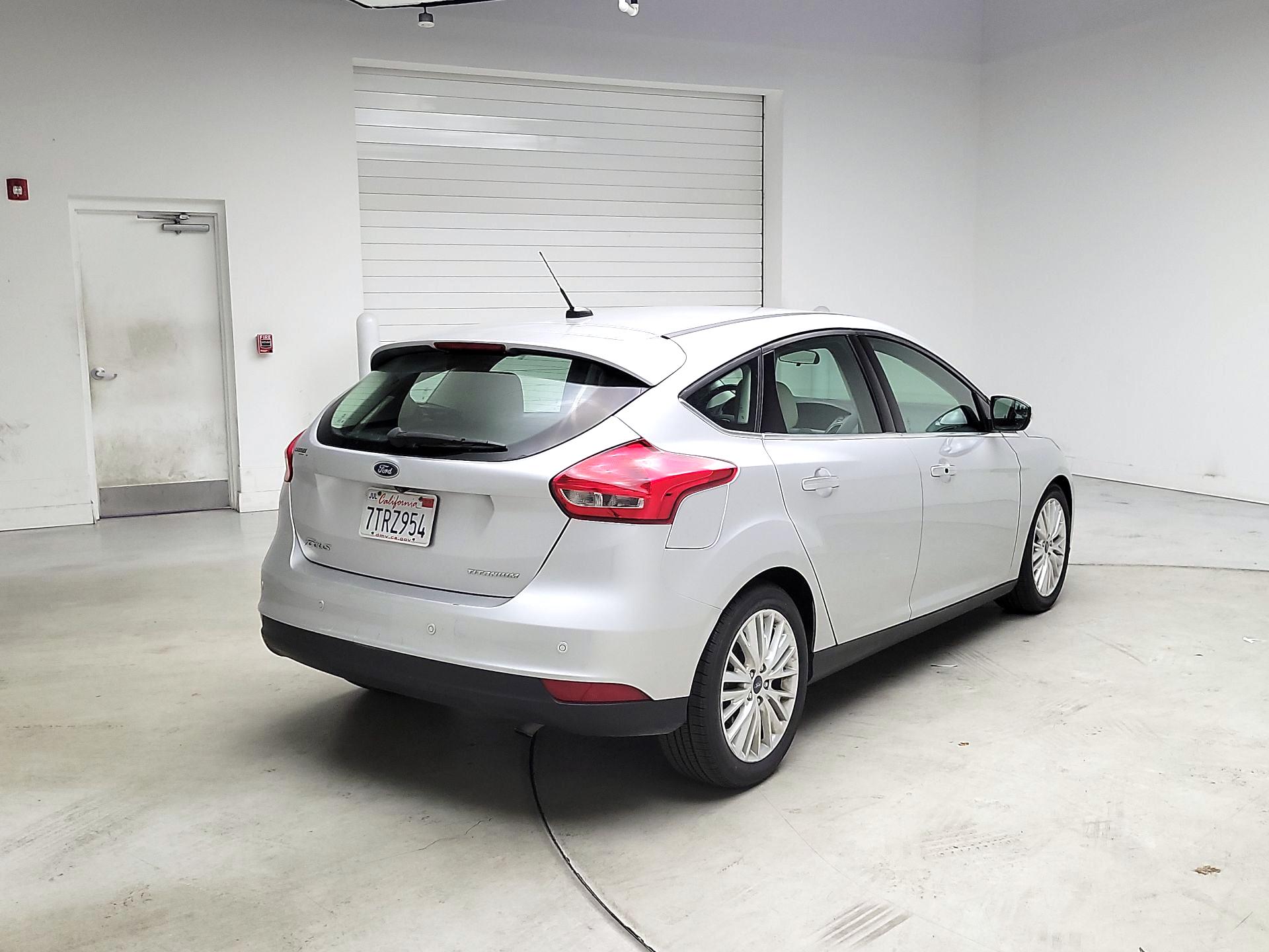Thumbnail: 2015 Ford Focus - 5