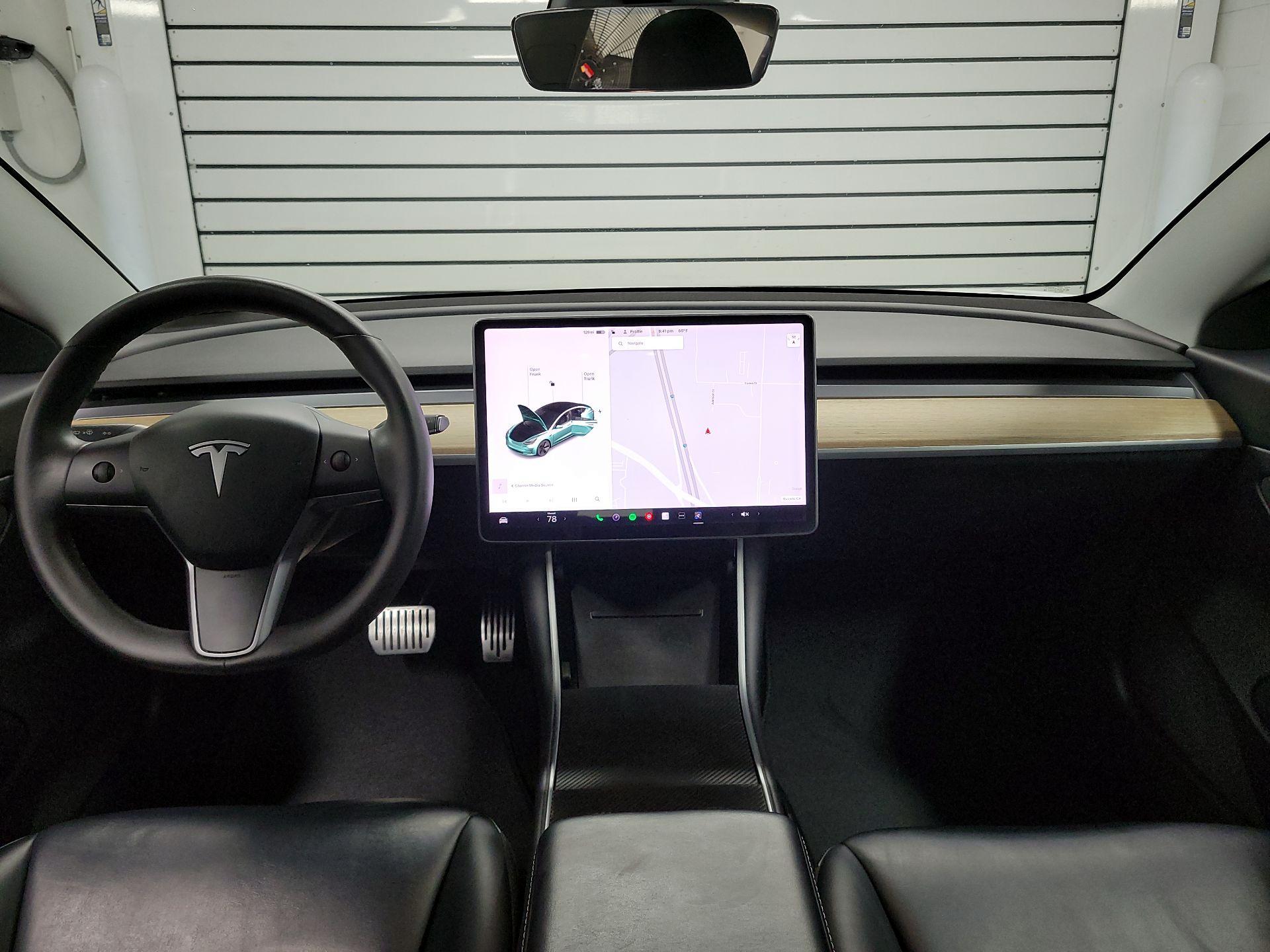 Thumbnail: 2020 Tesla Model 3 - 9