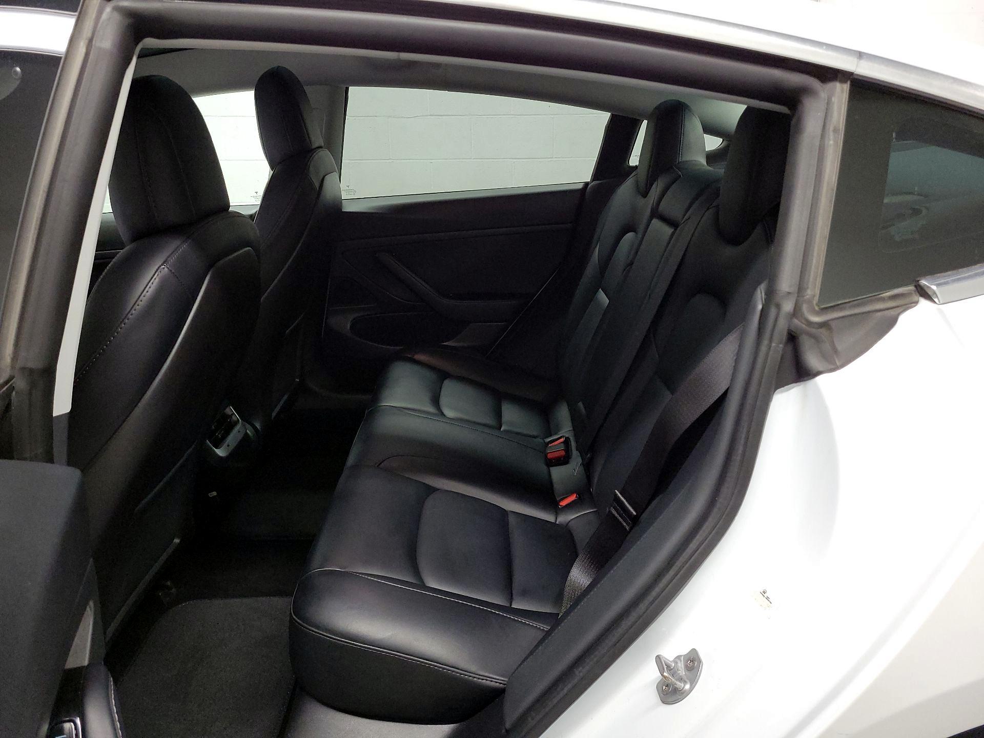 Thumbnail: 2020 Tesla Model 3 - 16