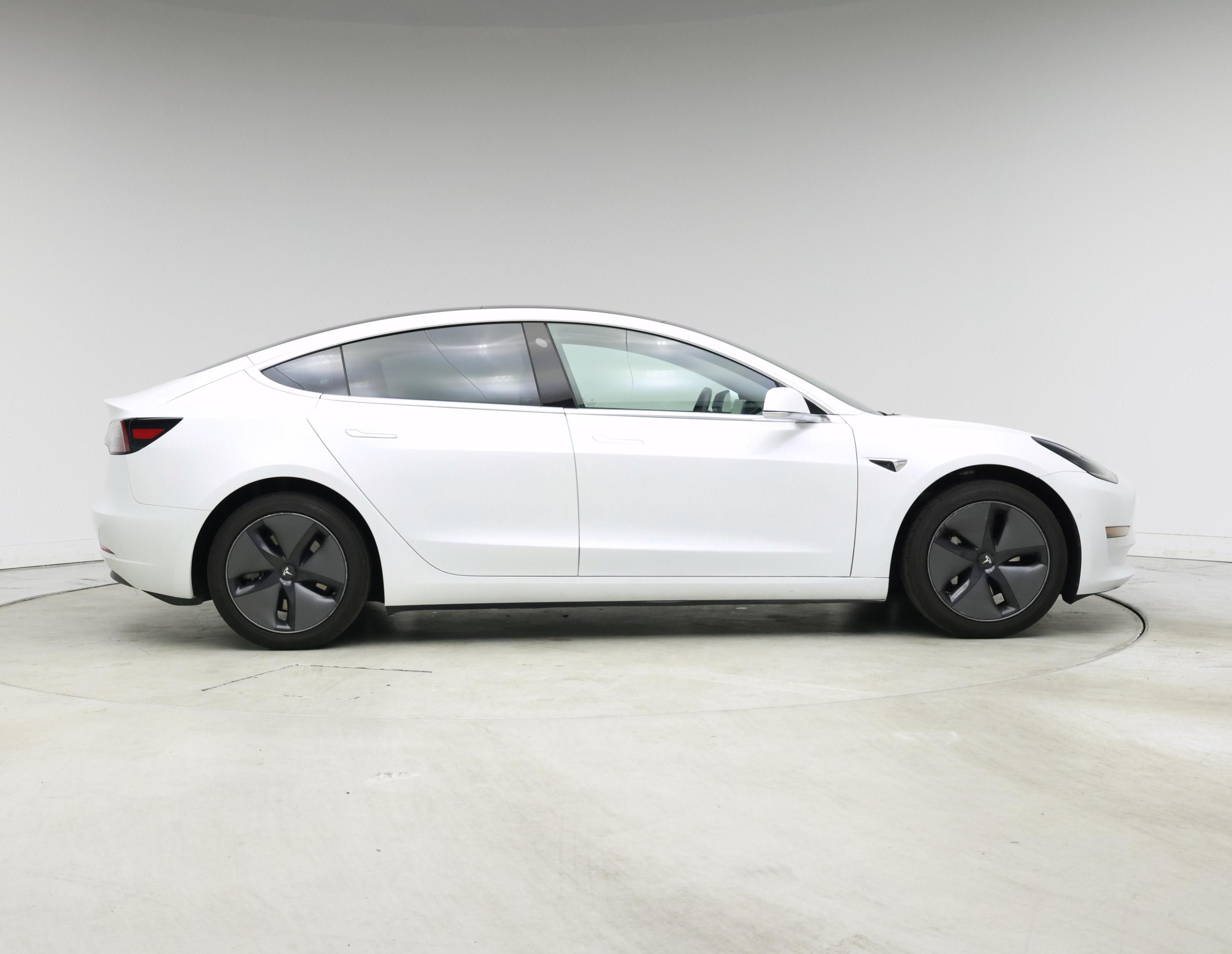 Thumbnail: 2020 Tesla Model 3 - 7