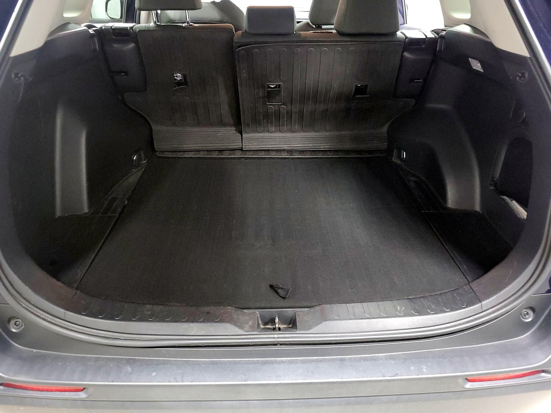 Thumbnail: 2021 Toyota RAV4 - 19